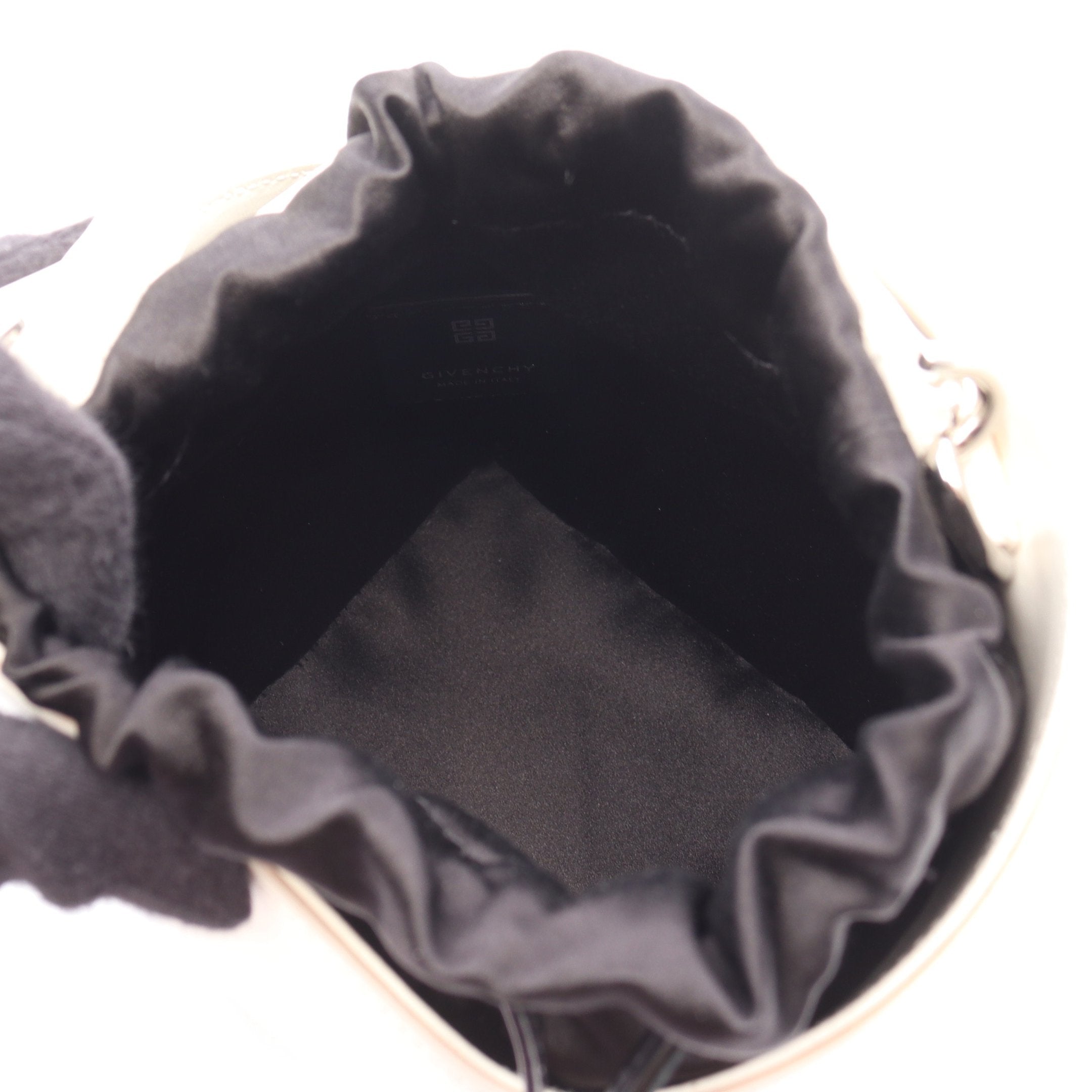 カットアウト ミニ ハンドバッグ レザー ホワイト 2WAY カットアウト ミニ ハンドバッグ レザー ホワイト 2WAY