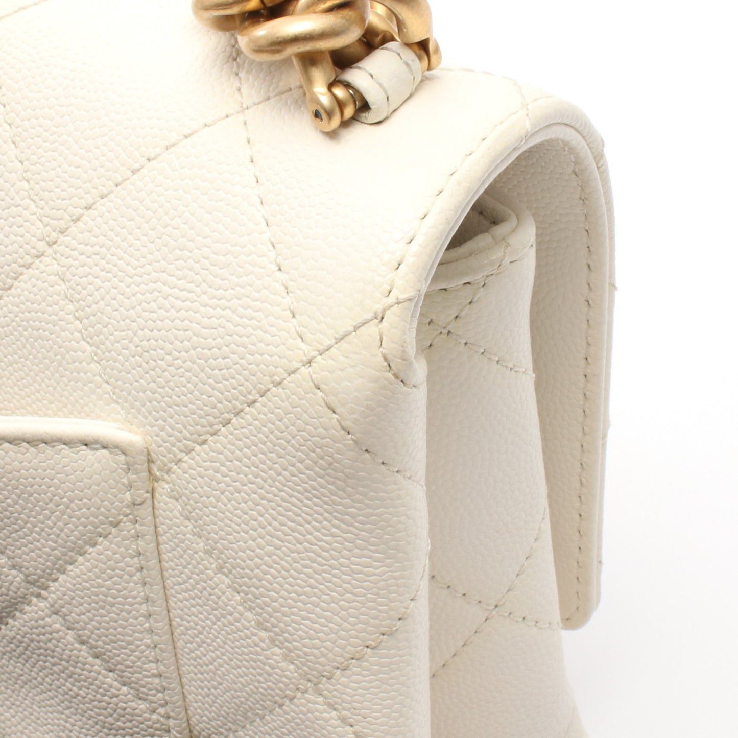 チェーンショルダーバッグ キャビアスキン オフホワイト ゴールド金具 シャネル バッグ CHANEL
