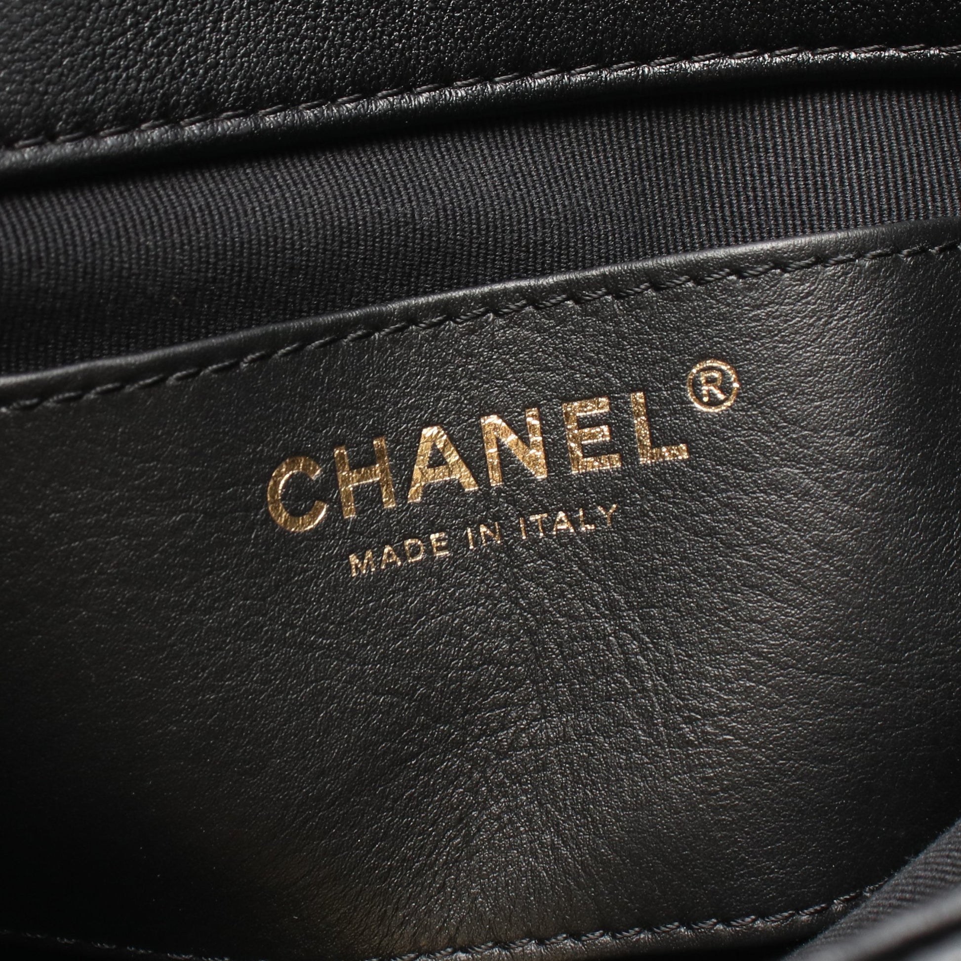 マトラッセ バックパック リュックサック レザー ブラック ゴールド金具 シャネル バッグ CHANEL