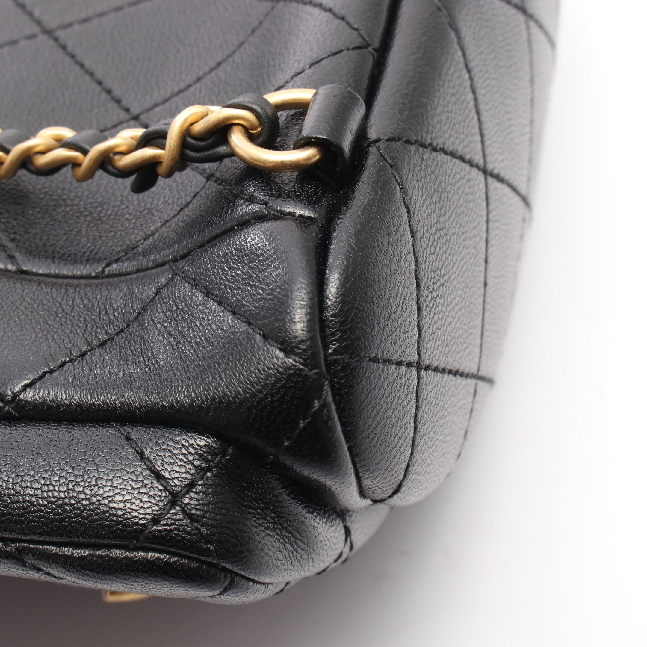 マトラッセ バックパック リュックサック レザー ブラック ゴールド