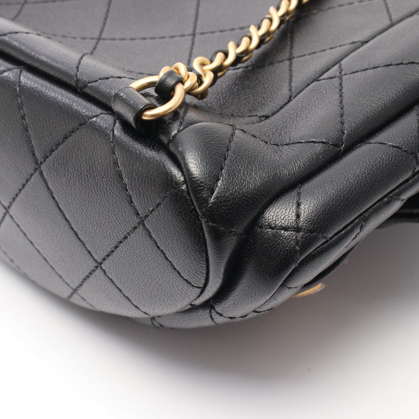 マトラッセ バックパック リュックサック レザー ブラック ゴールド金具 シャネル バッグ CHANEL