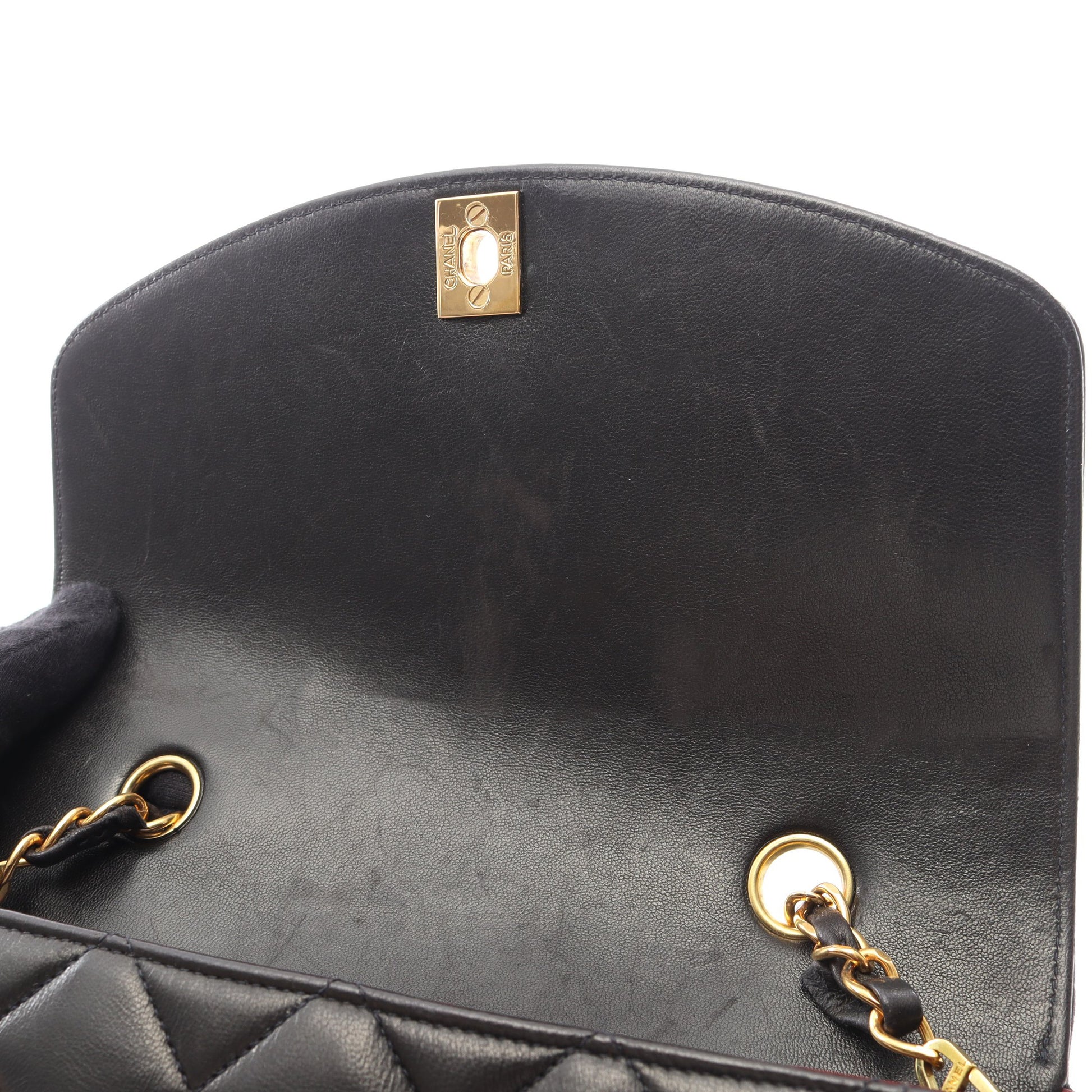 マトラッセ ダイアナフラップ チェーンショルダーバッグ ラムスキン ブラック ゴールド金具 シャネル バッグ CHANEL