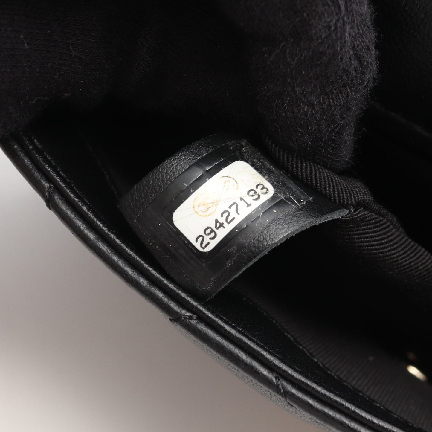 マトラッセ チェーンアラウンド パール チェーンショルダーバッグ ラムスキン ブラック ゴールド金具 シャネル バッグ CHANEL