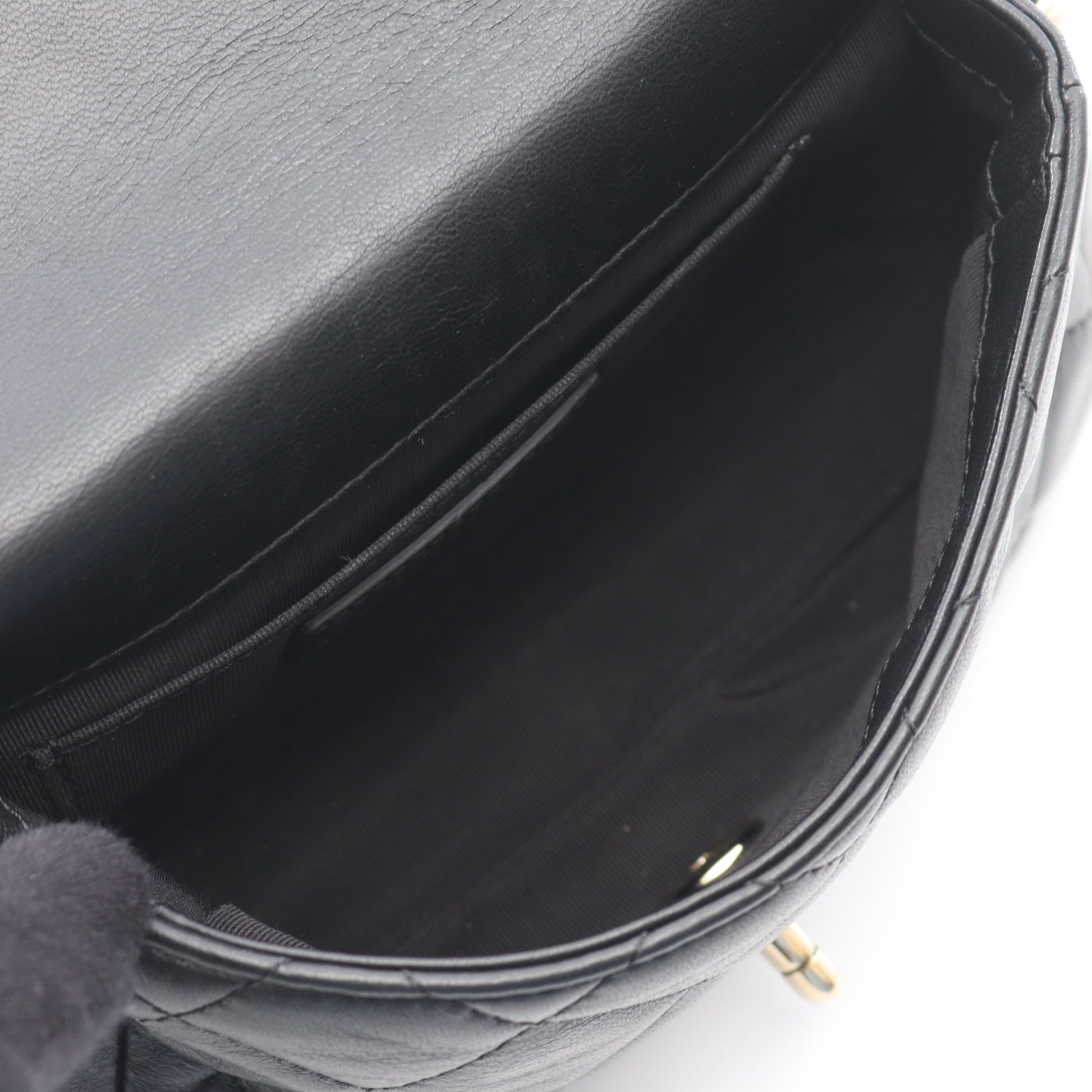 マトラッセ チェーンアラウンド パール チェーンショルダーバッグ ラムスキン ブラック ゴールド金具 シャネル バッグ CHANEL
