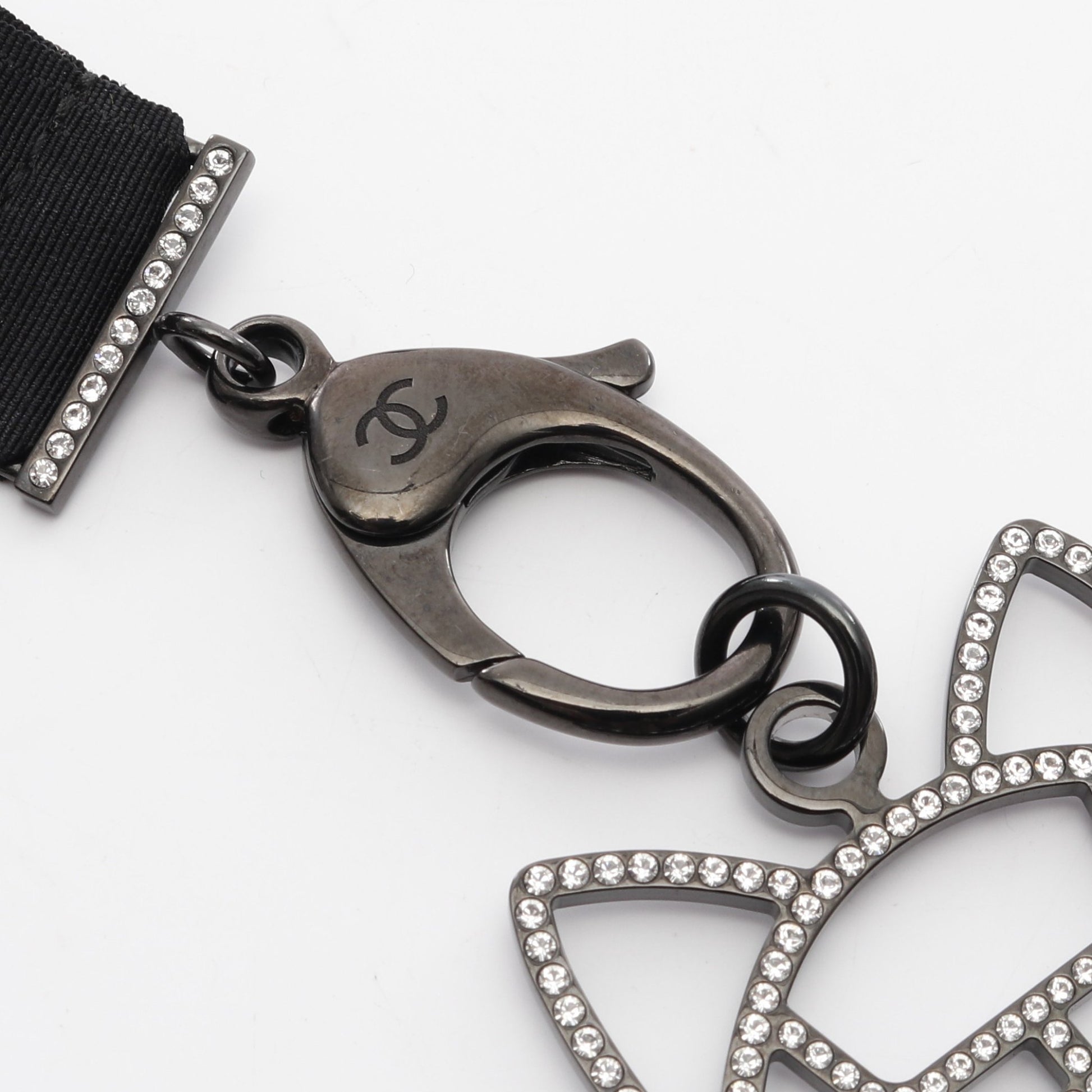 ココマーク キャットロボット ネックレス ラインストーン ブラック クリア B17S シャネル アクセサリー CHANEL