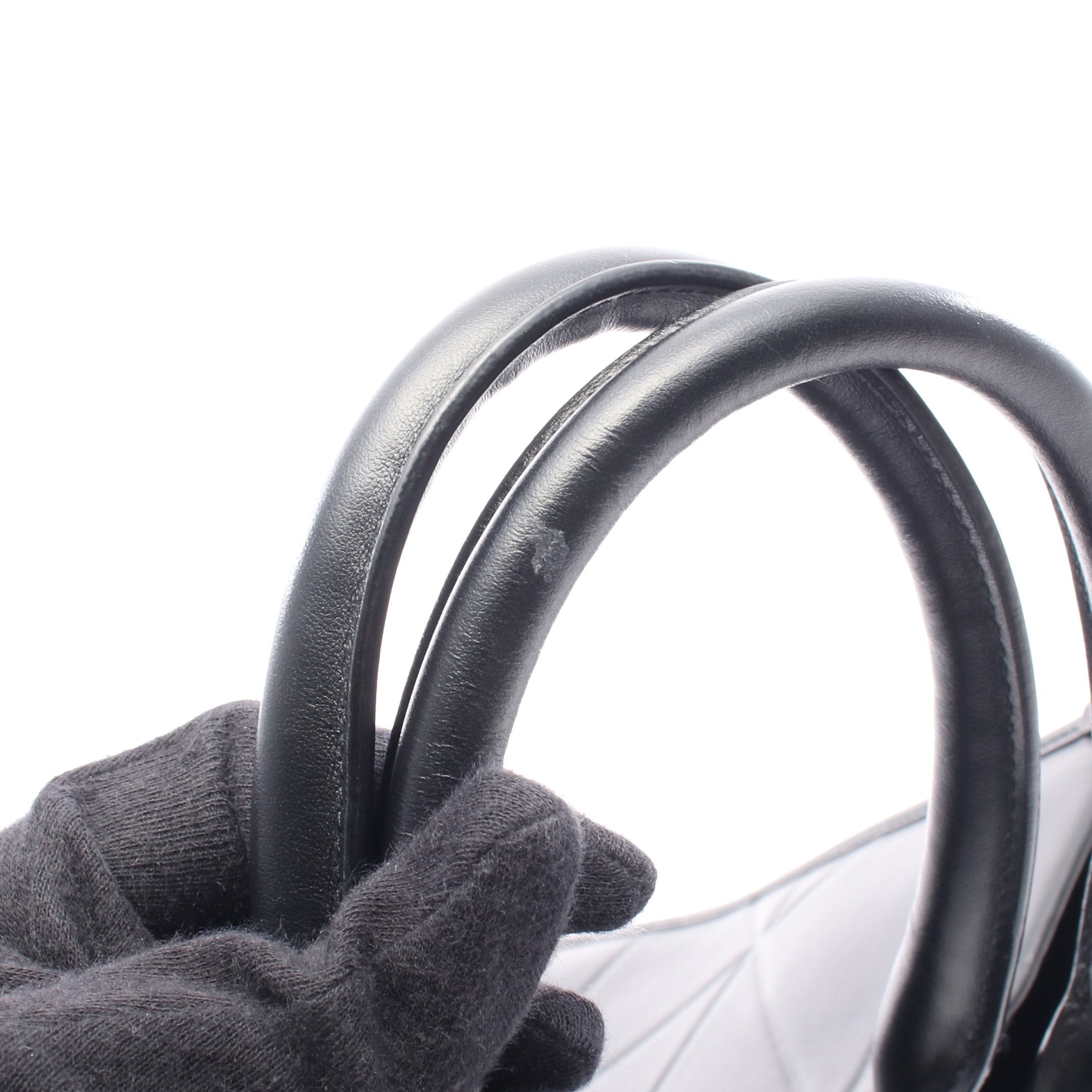 シンボル トップステッチ ミディアム ハンドバッグ トートバッグ