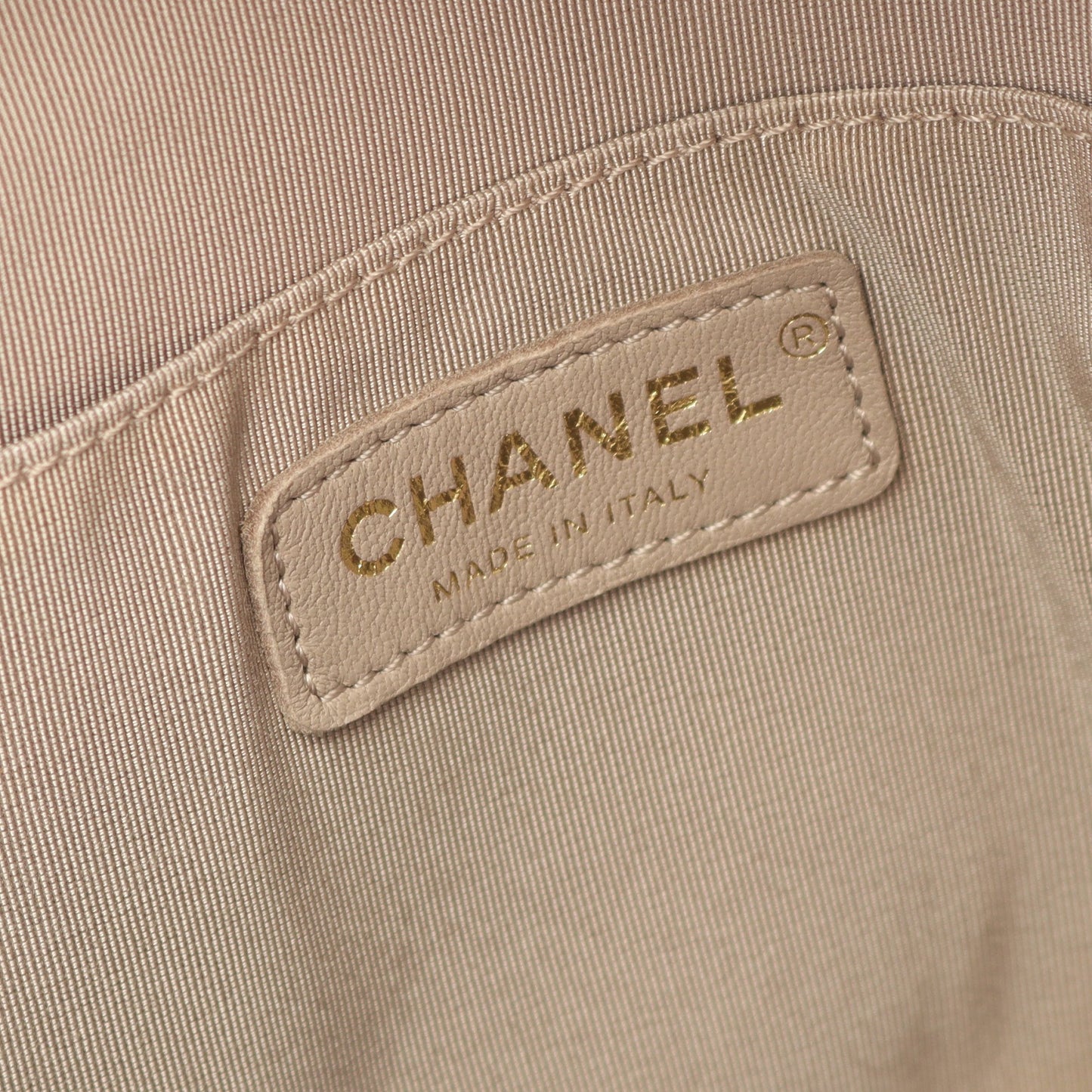 マトラッセ バックパック リュックサック ツイード レザー グレーベージュ ゴールド金具 シャネル バッグ CHANEL