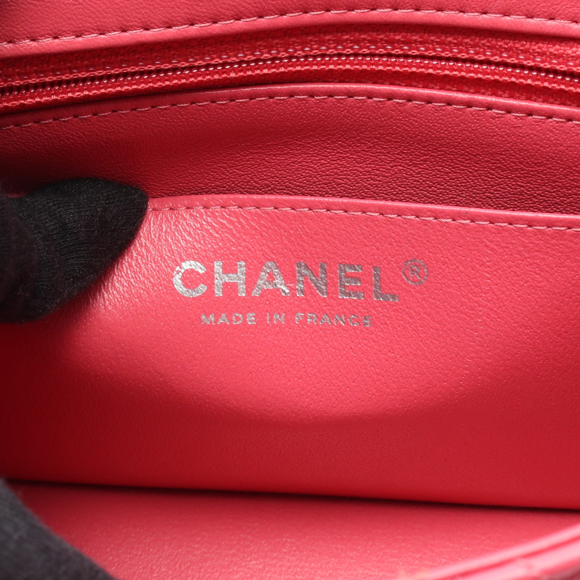 ミニマトラッセ チェーンショルダーバッグ レザー ピンク シルバー金具 シャネル バッグ CHANEL