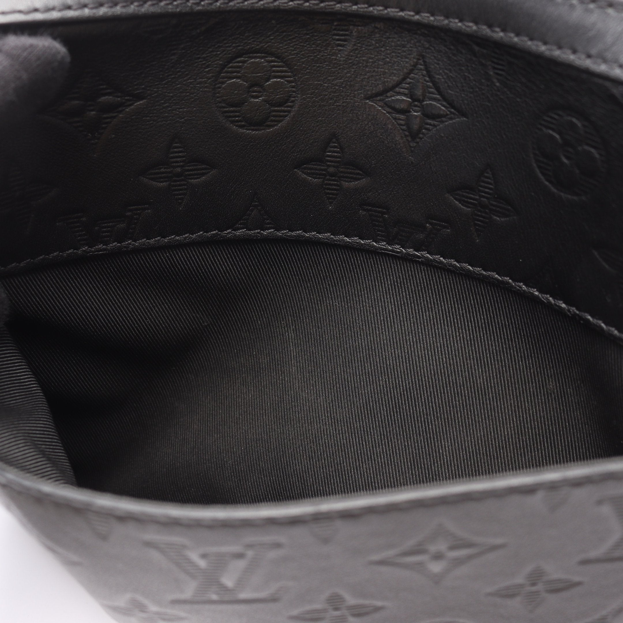 デュオ メッセンジャー モノグラムシャドウ ノワール ショルダー