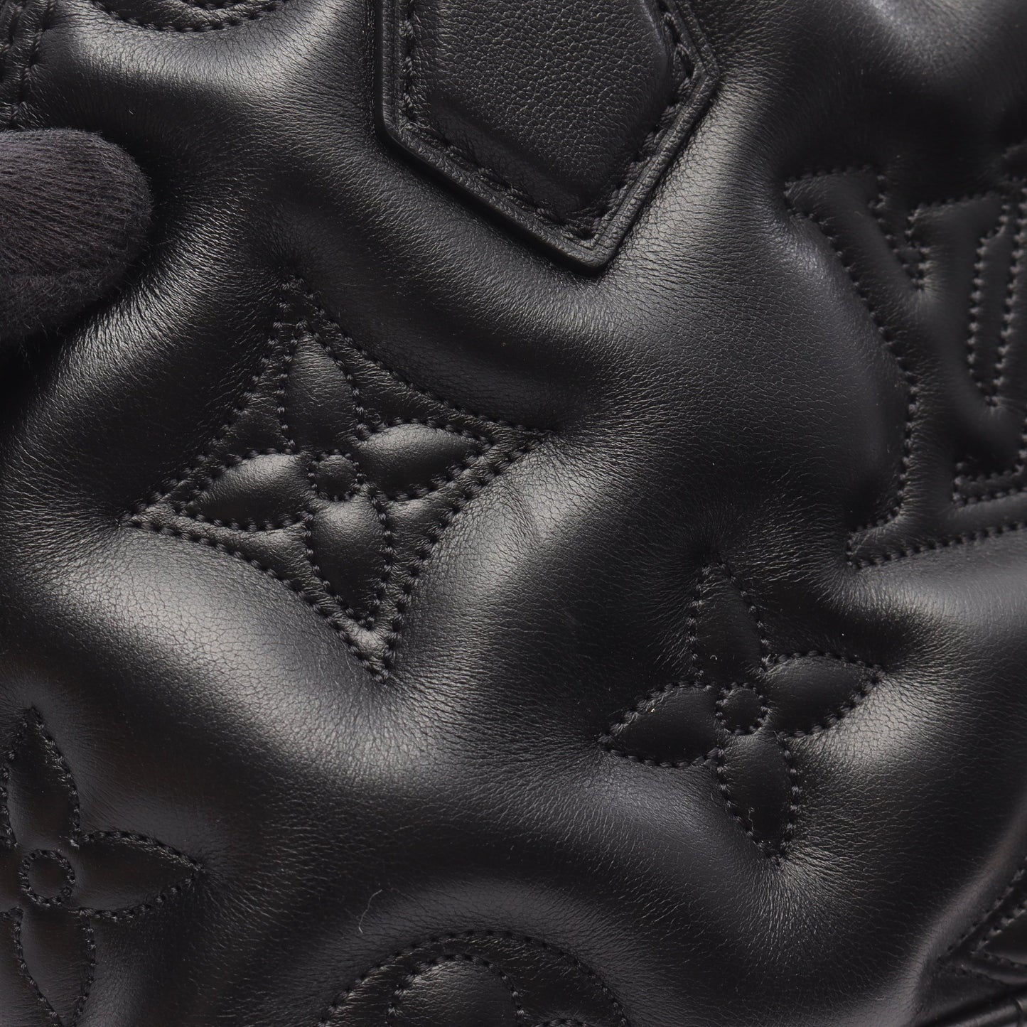 アルマ ソフトBB バブルグラム ノワール ハンドバッグ レザー ブラック 2WAY ルイヴィトン バッグ LOUIS VUITTON