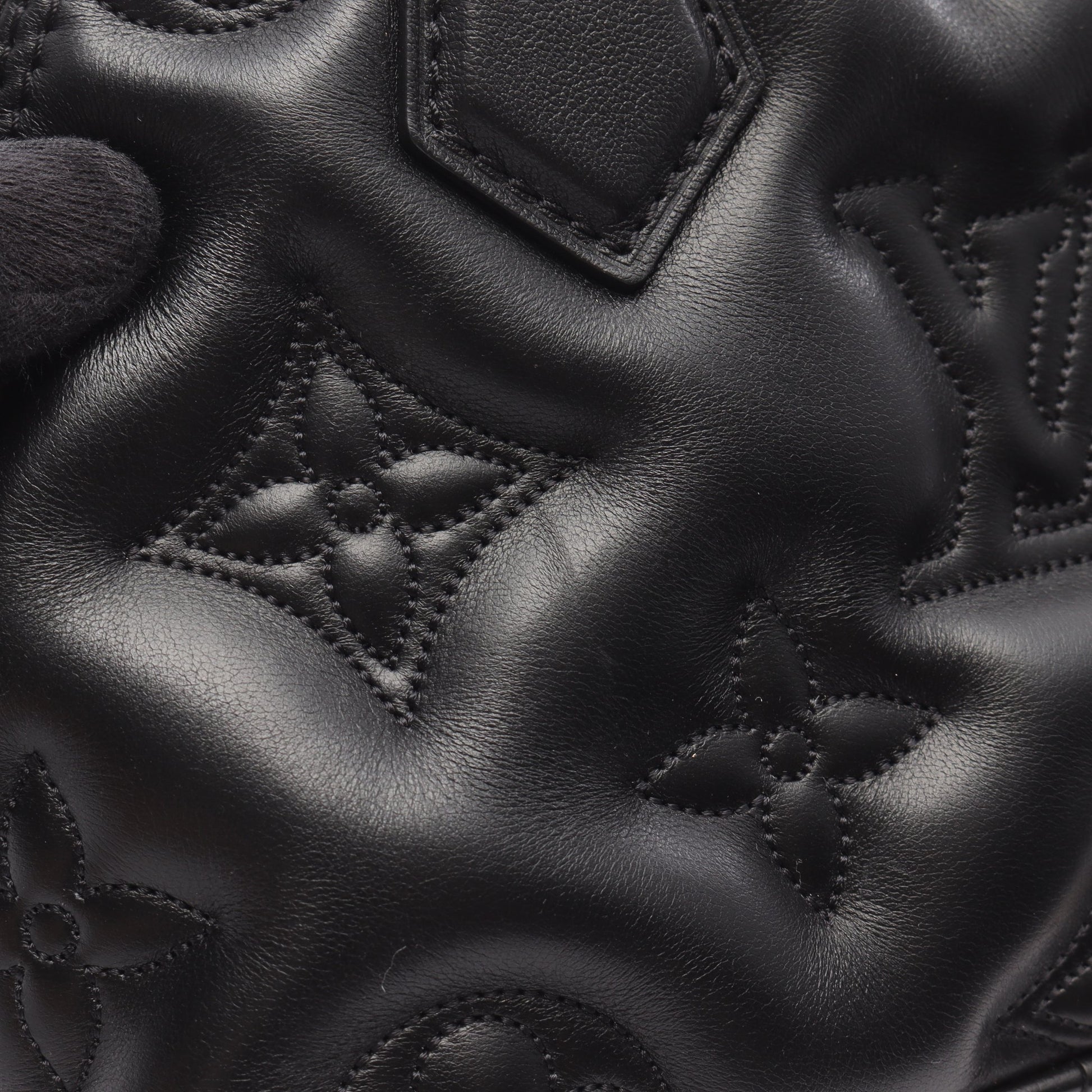 アルマ ソフトBB バブルグラム ノワール ハンドバッグ レザー ブラック 2WAY ルイヴィトン バッグ LOUIS VUITTON