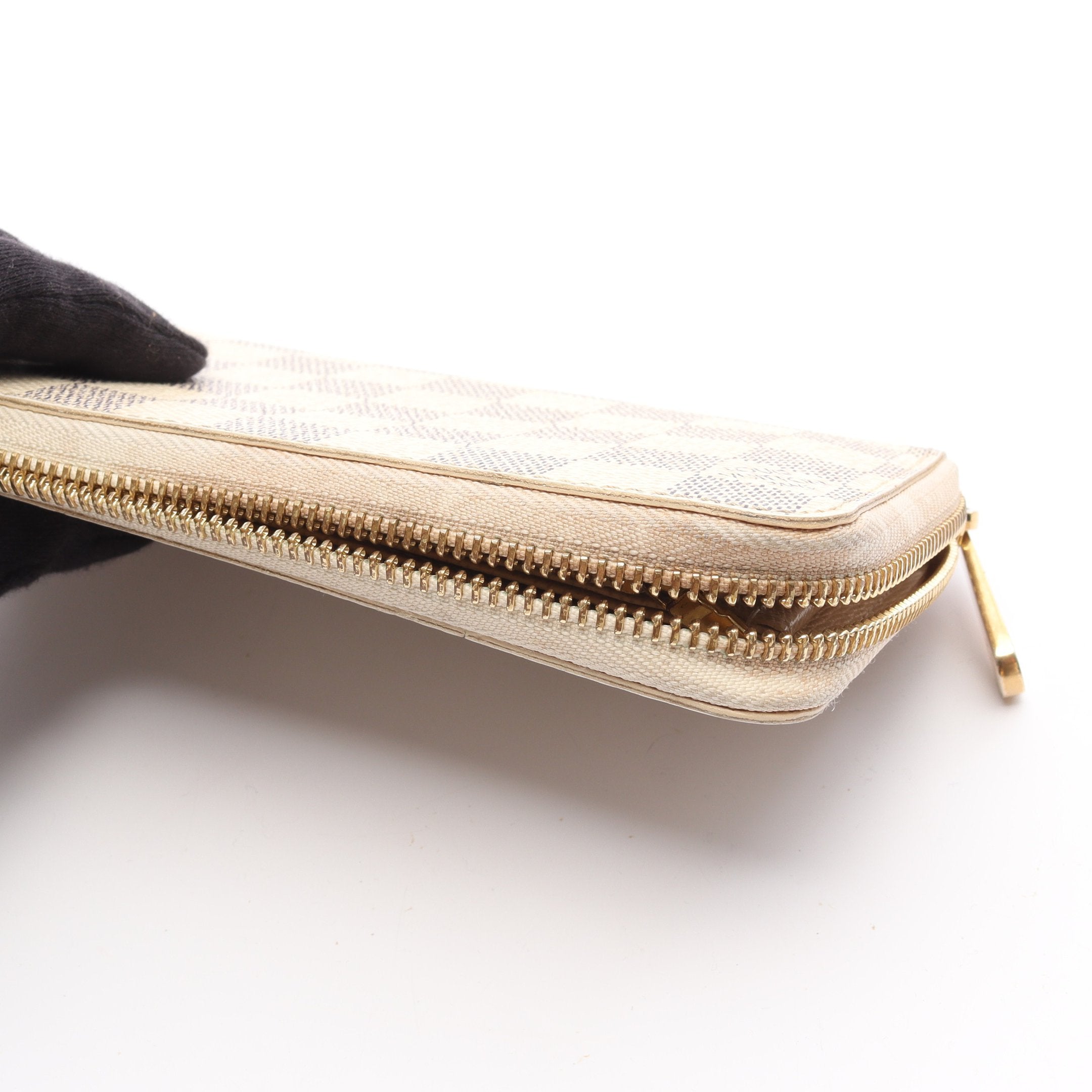 ルイヴィトン ジッピーウォレット ダミエ アズール ラウンド 長財布 ホワイト ジッピーウォレット ダミエアズール ラウンドファスナー長財布