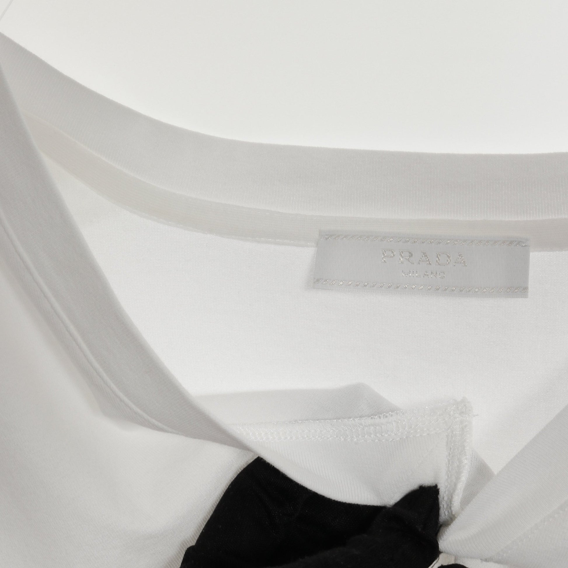 Tシャツ Vネック コットン ホワイト 切替 ロゴポケット プラダ トップス PRADA