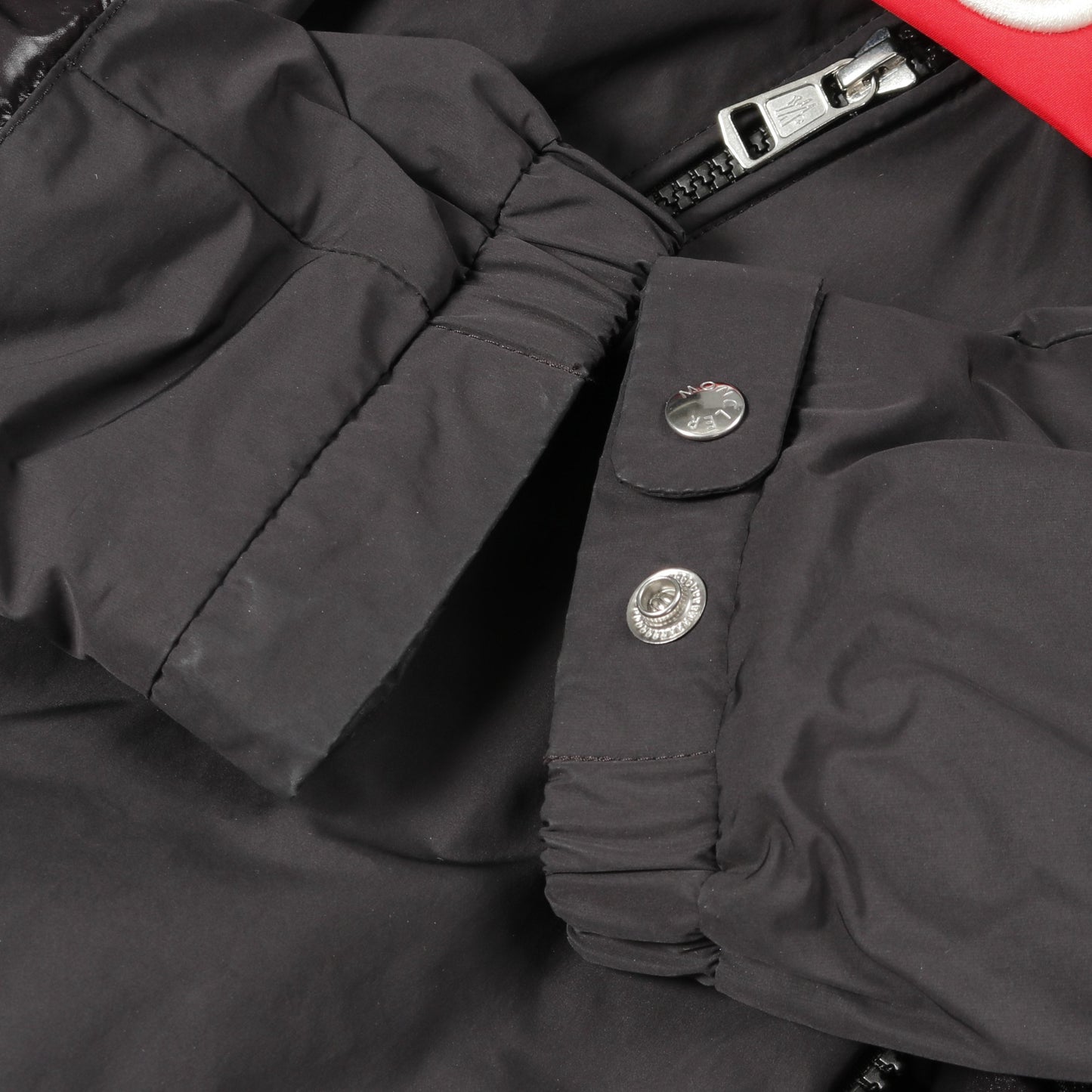 OLARGUES ダウンジャケット ブラック マルチカラー フード付き モンクレール アウター MONCLER