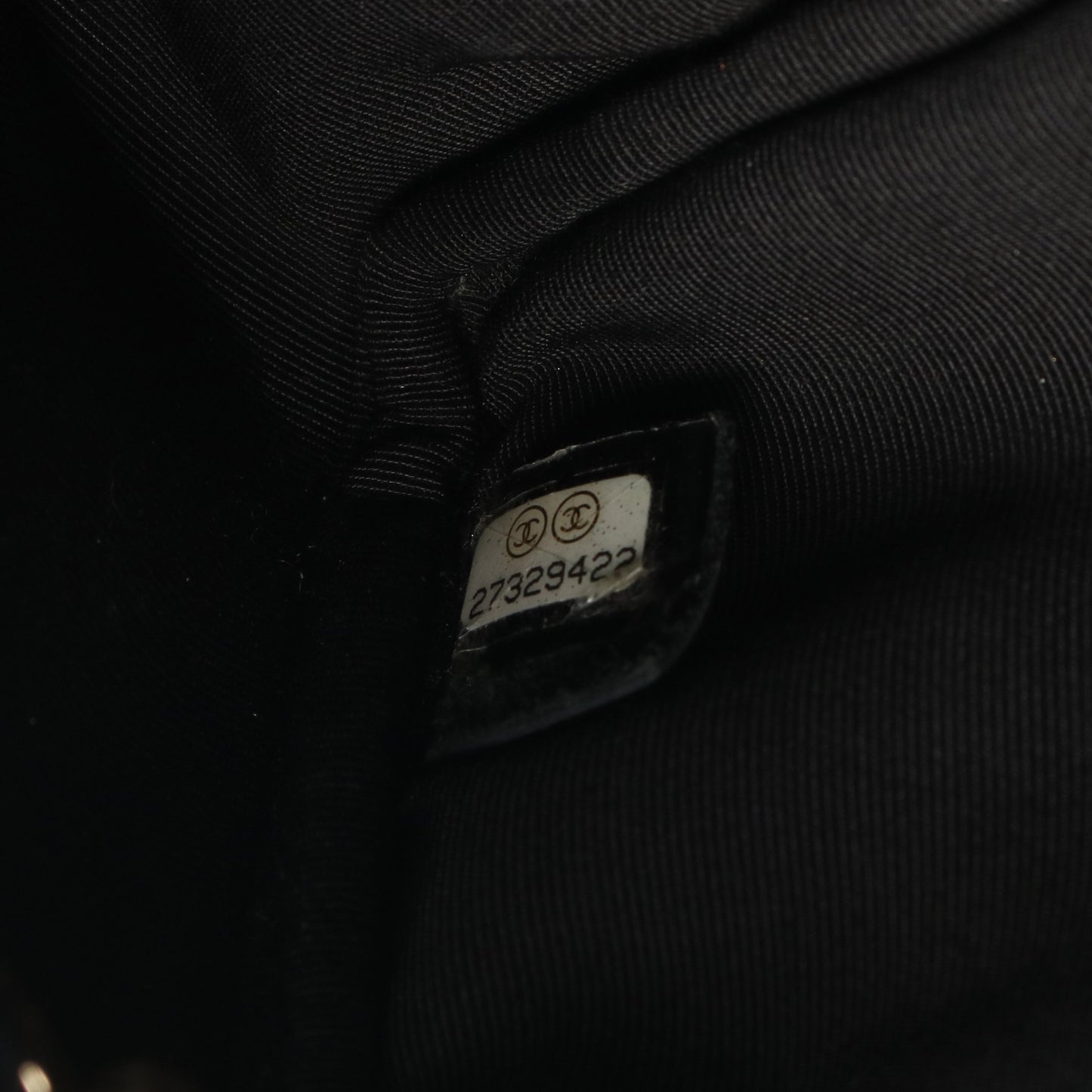 Vステッチ シェブロン チェーンショルダーバッグ ラムスキン ブラック ゴールド金具 シャネル バッグ CHANEL