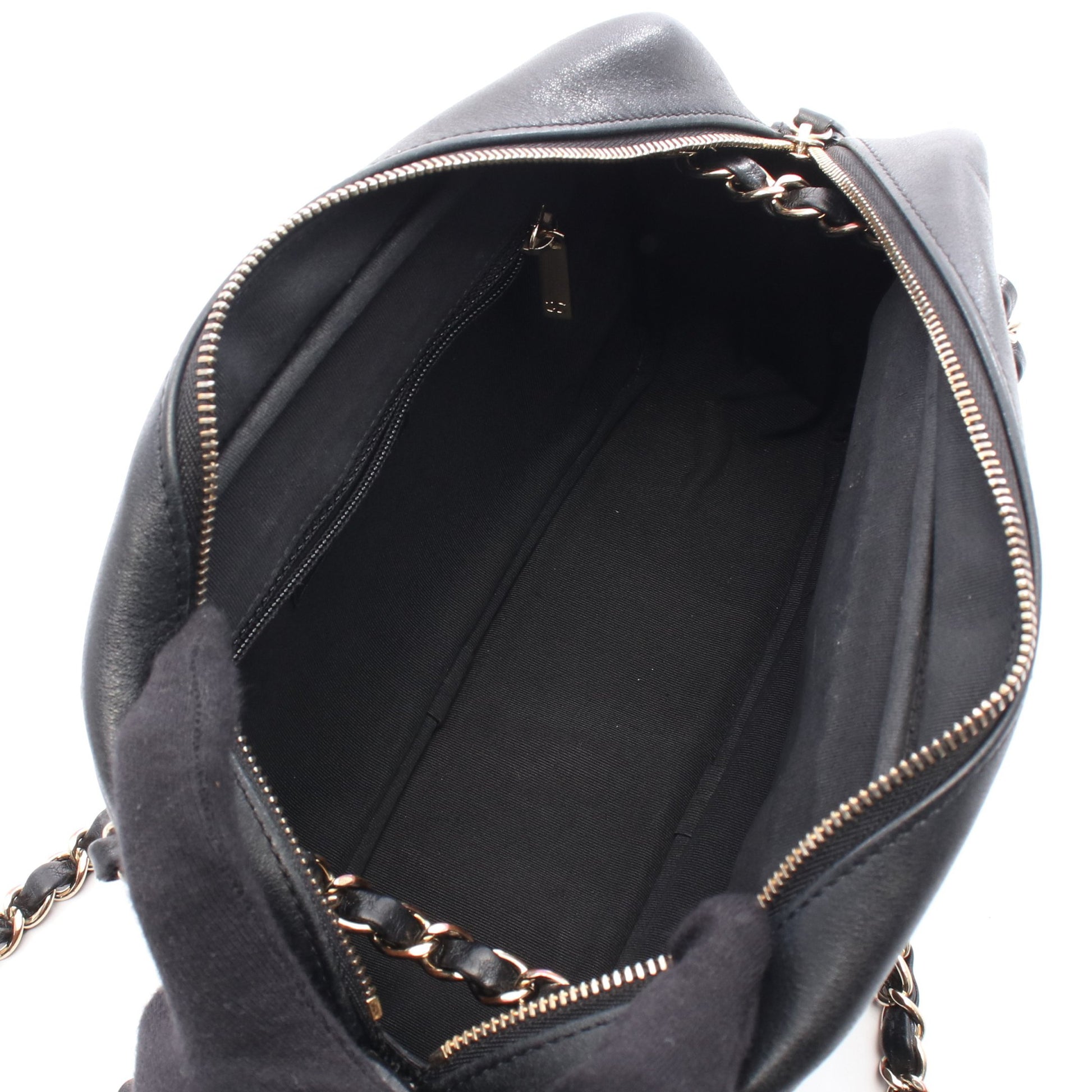 Vステッチ シェブロン チェーンショルダーバッグ ラムスキン ブラック ゴールド金具 シャネル バッグ CHANEL