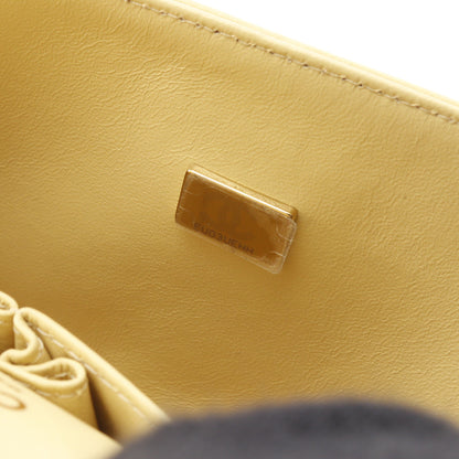 マトラッセ Wフラップ Wチェーンショルダーバッグ ラムスキン ライトイエロー ゴールド金具 シャネル バッグ CHANEL
