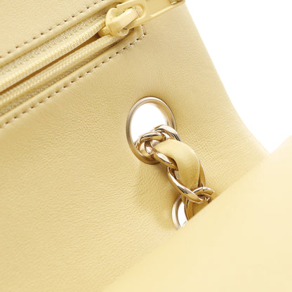 マトラッセ Wフラップ Wチェーンショルダーバッグ ラムスキン ライトイエロー ゴールド金具 シャネル バッグ CHANEL