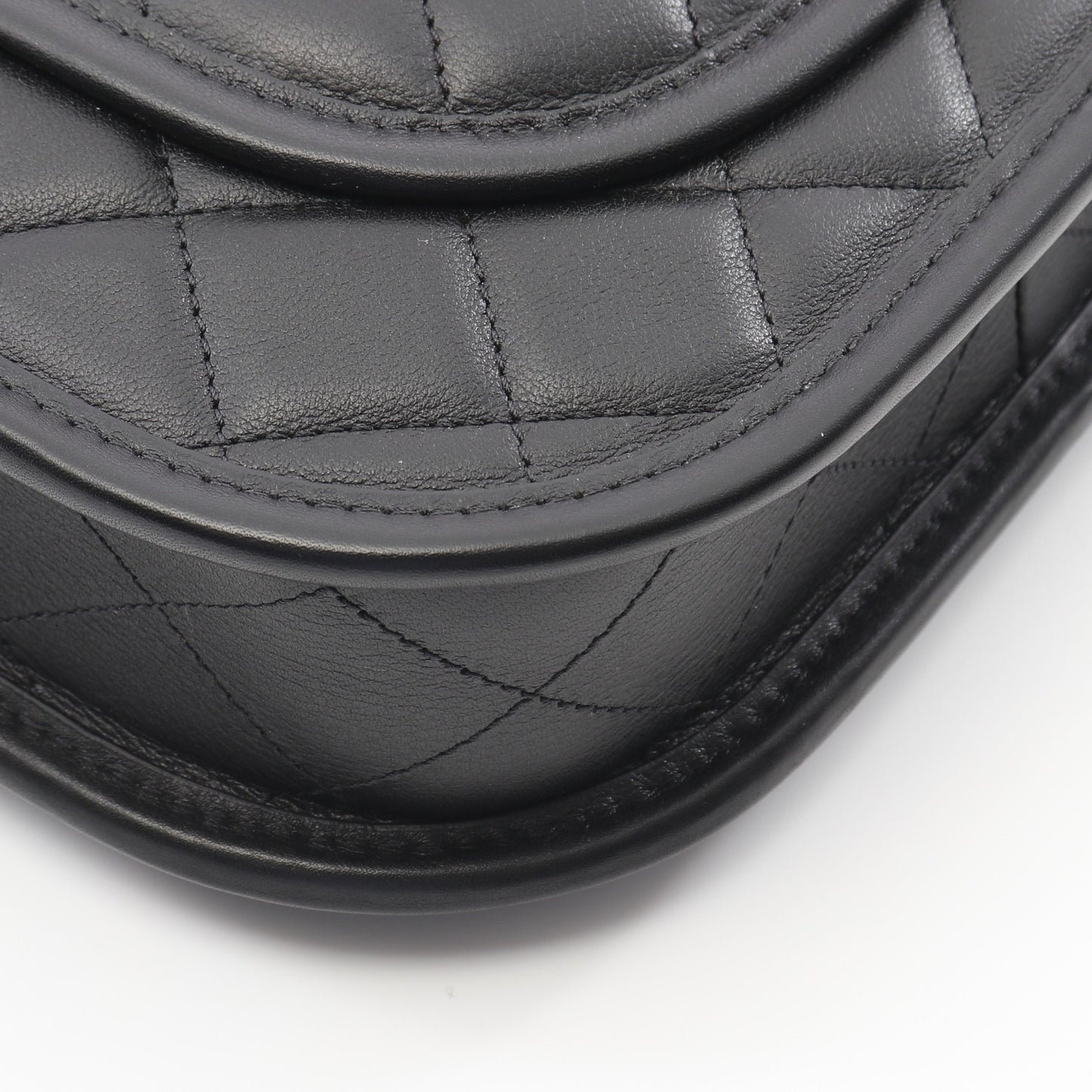 マトラッセ ホーボー チェーンショルダーバッグ ラムスキン ブラック ゴールド金具 2WAY シャネル バッグ CHANEL