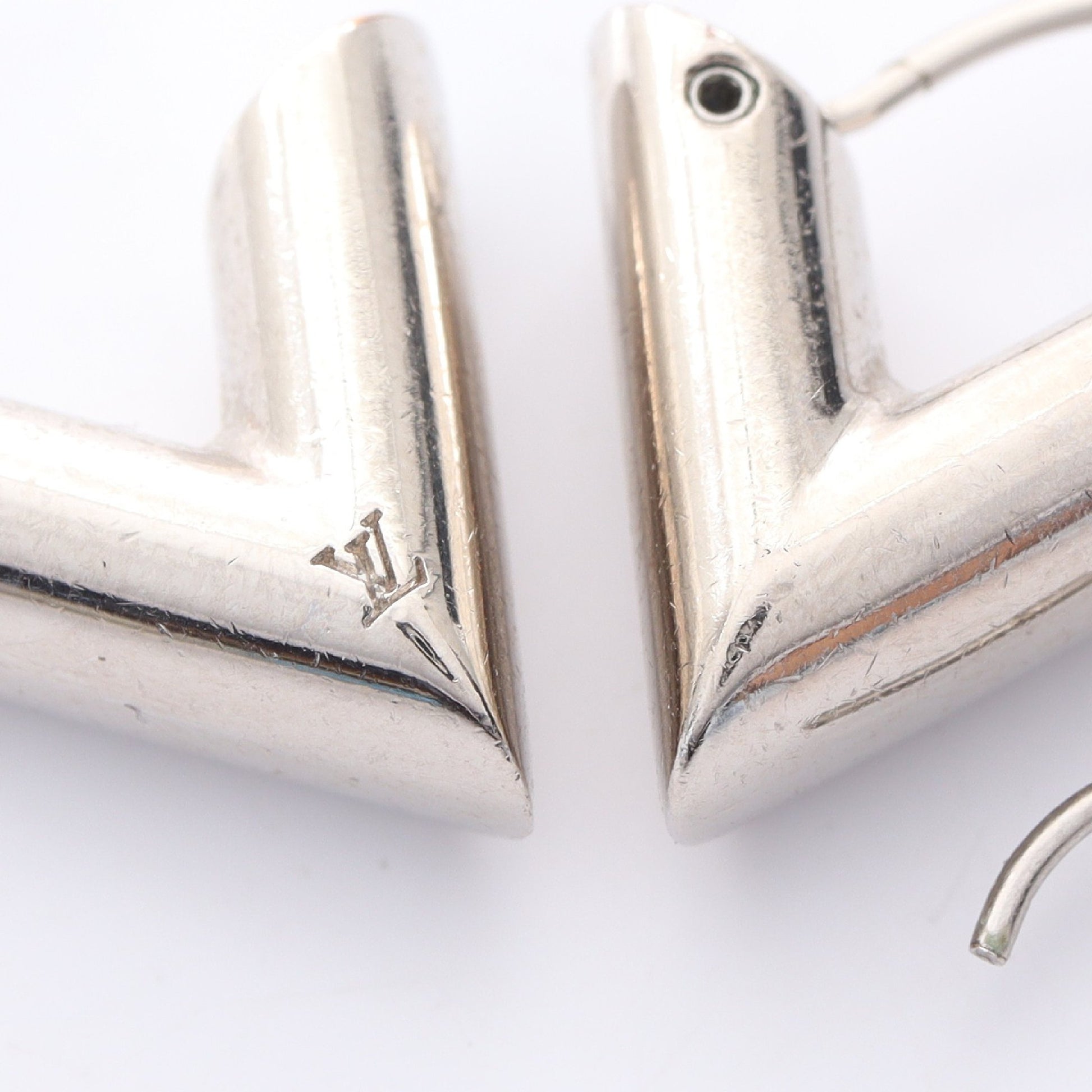 エッセンシャルV ピアス シルバー ルイヴィトン アクセサリー LOUIS VUITTON
