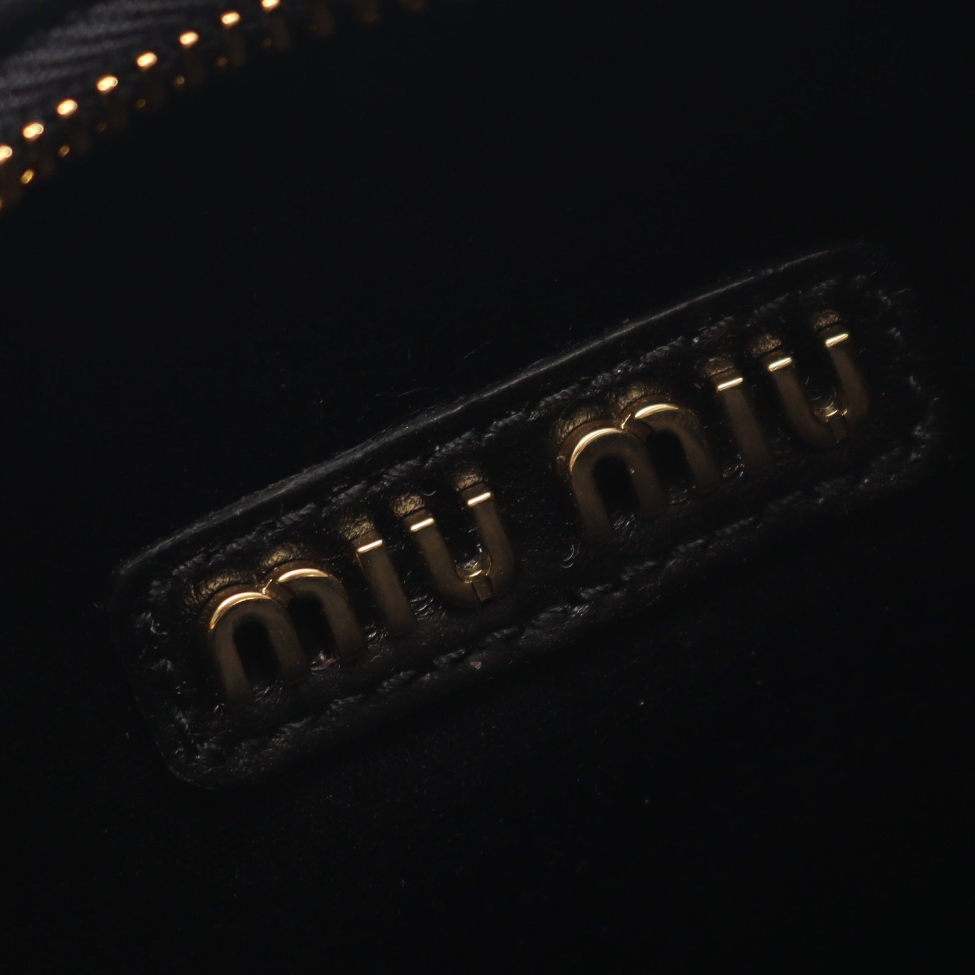 ワンダー マテラッセ ホーボーバッグ ハンドバッグ レザー ブラック 2WAY ミュウミュウ バッグ miu miu