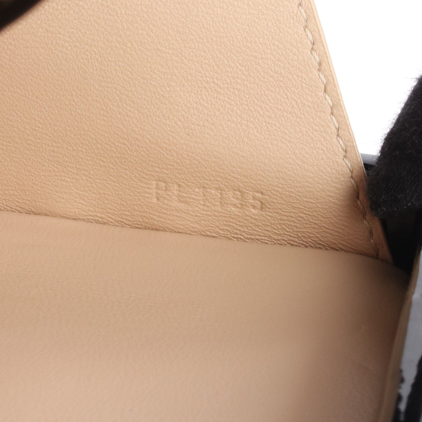 プティット マル ショルダーバッグ スパンコール エナメルレザー ブルー マルチカラー ブラック ルイヴィトン バッグ LOUIS VUITTON