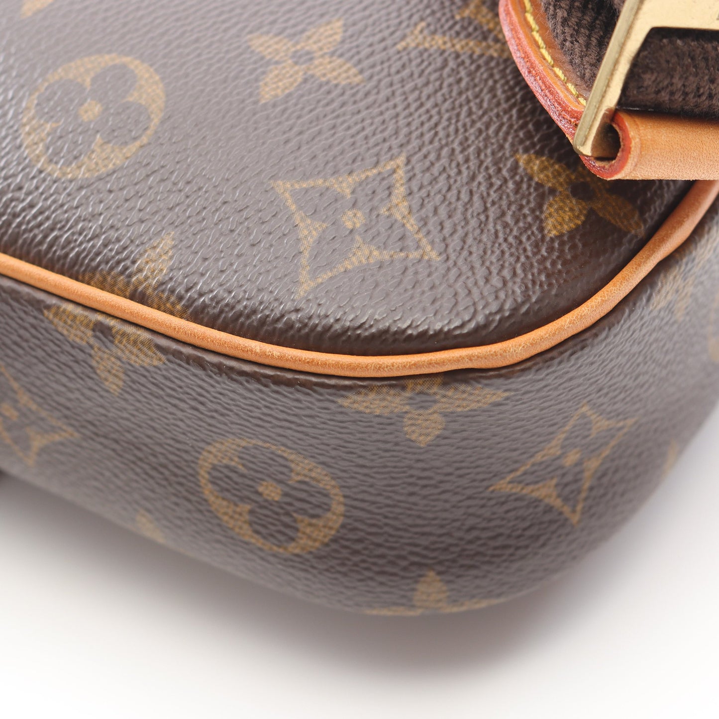 ポシェットガンジュ モノグラム ボディバッグ PVC レザー ブラウン ルイヴィトン バッグ LOUIS VUITTON