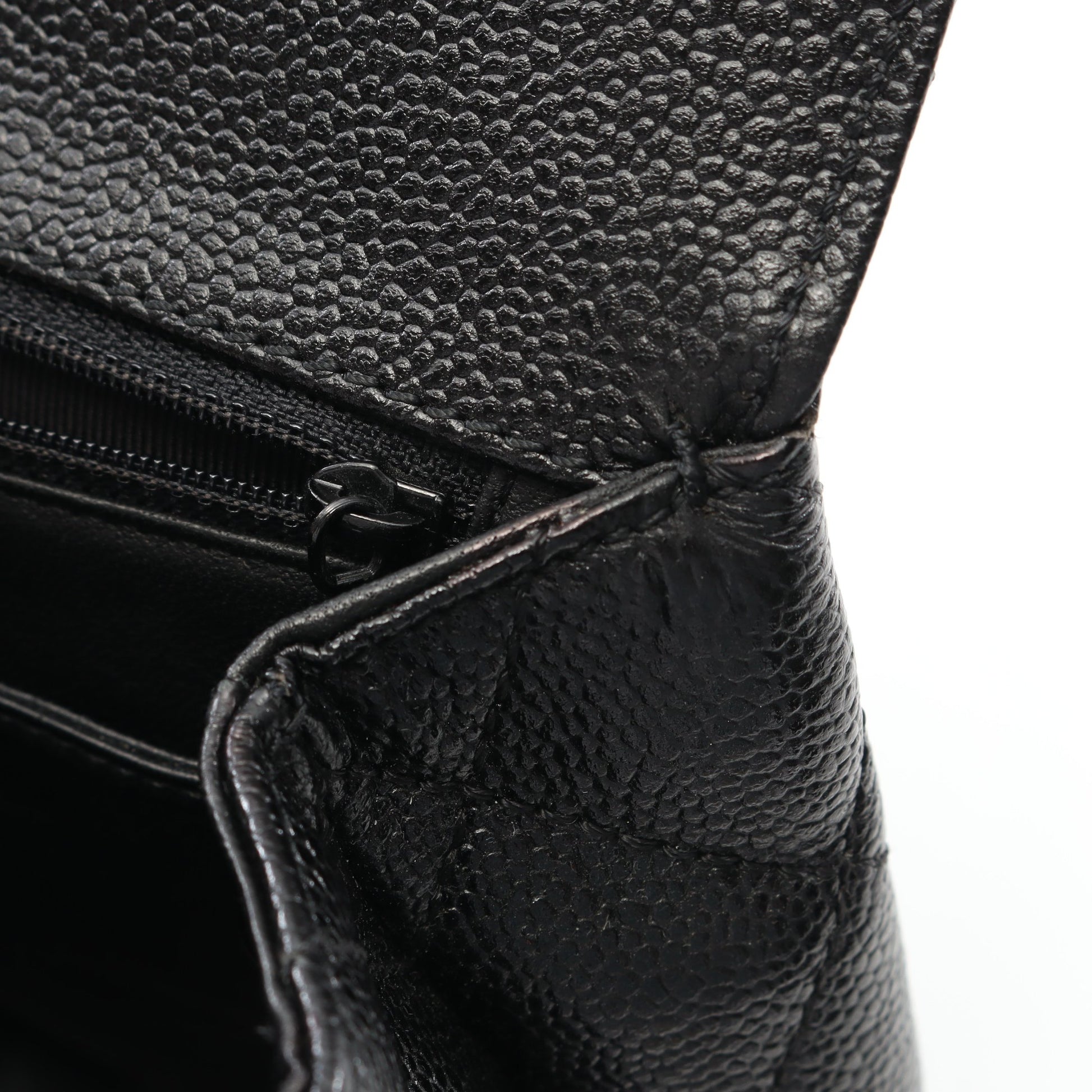 マトラッセ ハンドバッグ キャビアスキン ブラック ゴールド金具 シャネル バッグ CHANEL
