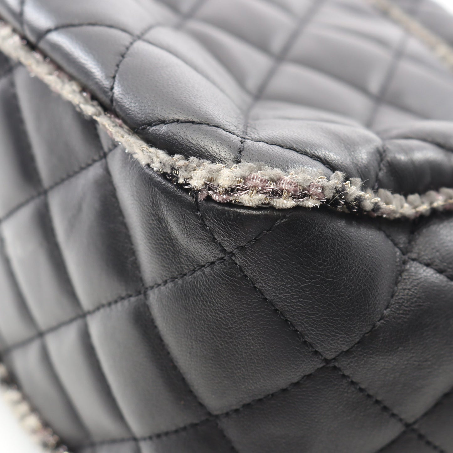 マトラッセ チェーンショルダーバッグ ラムスキン ブラック ゴールド金具 シャネル バッグ CHANEL