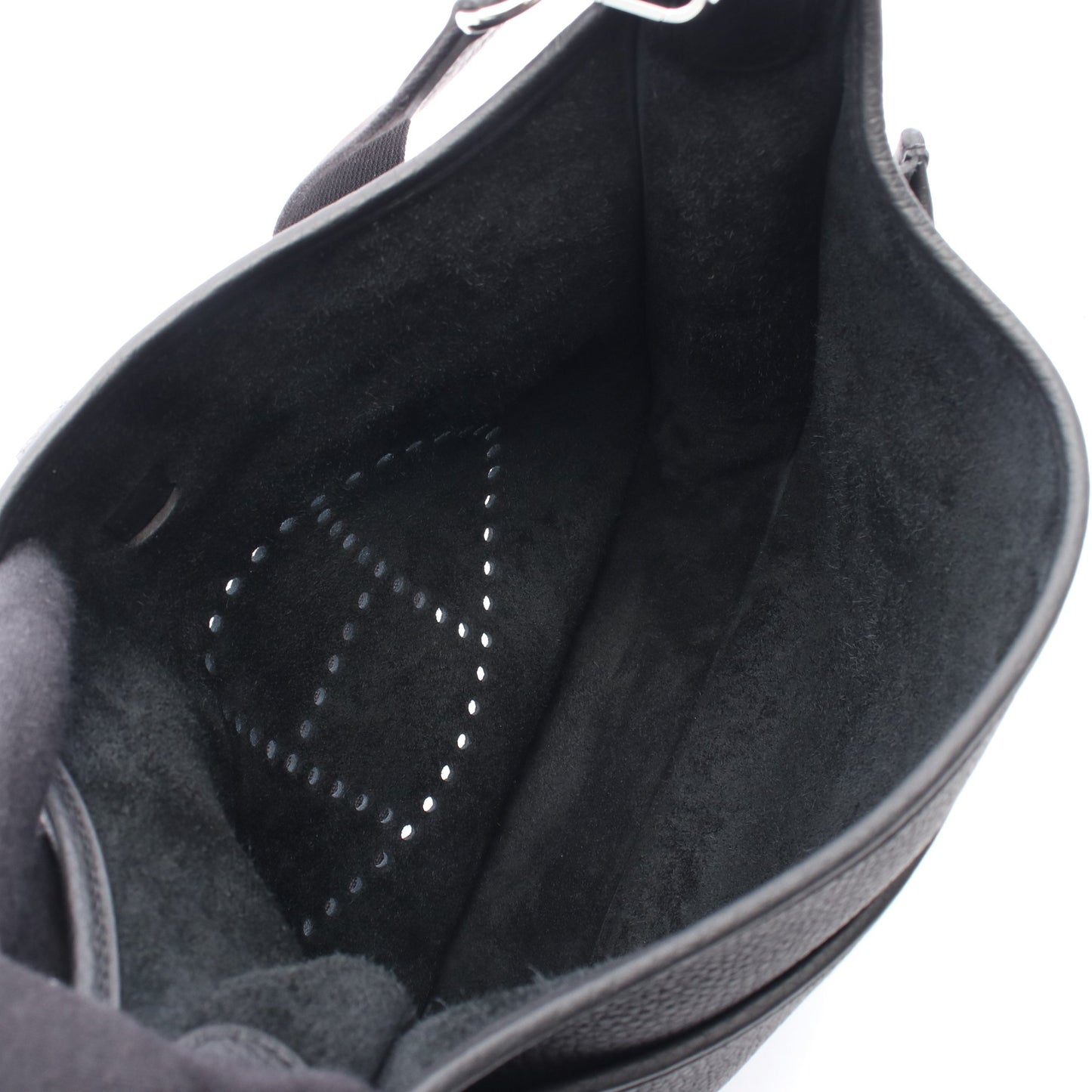 エヴリン 3 トロワ PM ショルダーバッグ トリヨンクレマンス ブラック シルバー金具 K刻印 エルメス バッグ HERMES