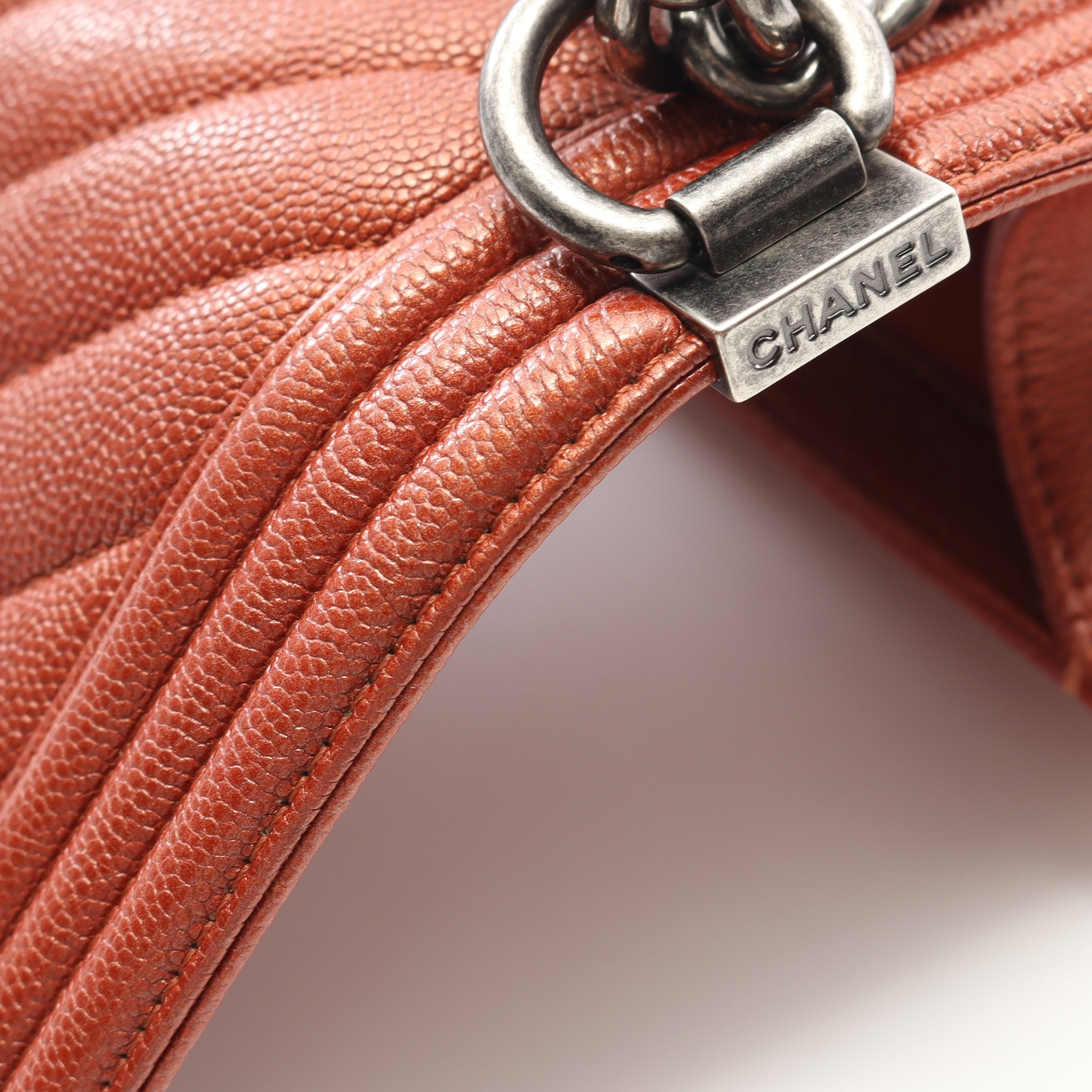 ボーイシャネル スモール シェブロン Vステッチ チェーンショルダー