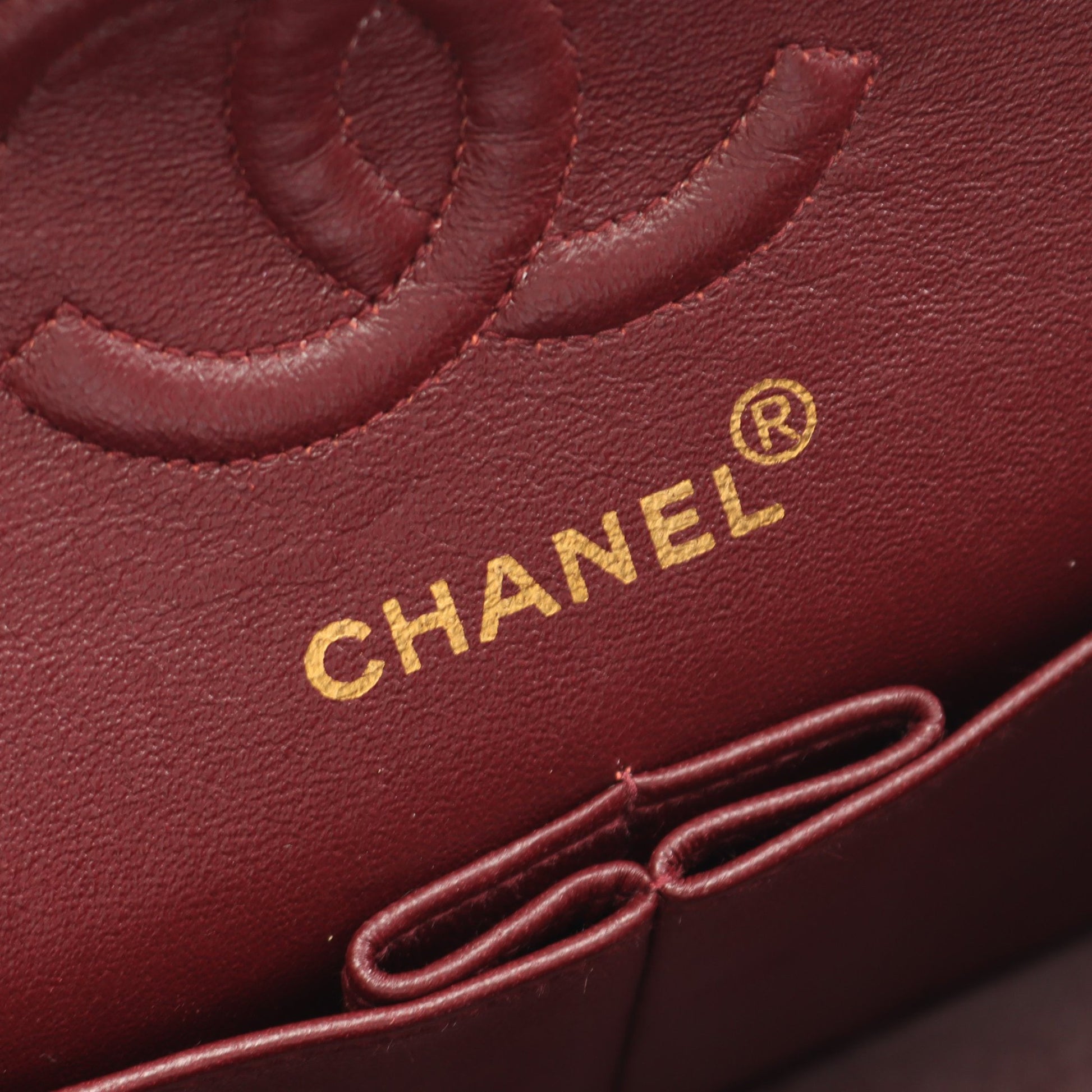 マトラッセ Wフラップ Wチェーンショルダーバッグ ラムスキン ブラック ゴールド金具 シャネル バッグ CHANEL