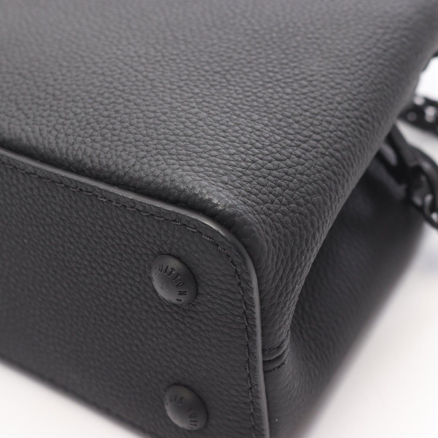 カプシーヌEW MINI ハンドバッグ レザー ブラック 2WAY ルイヴィトン バッグ LOUIS VUITTON