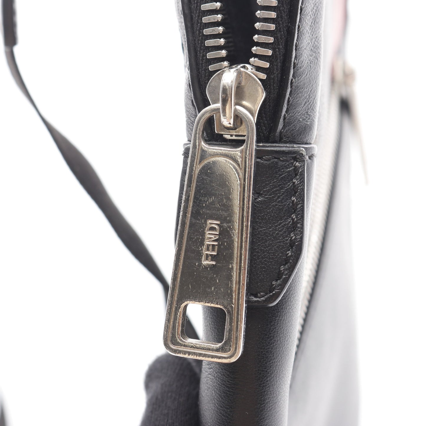 ズッカ ボディバッグ PVC レザー ブラック ブラウン レッド フェンディ バッグ FENDI