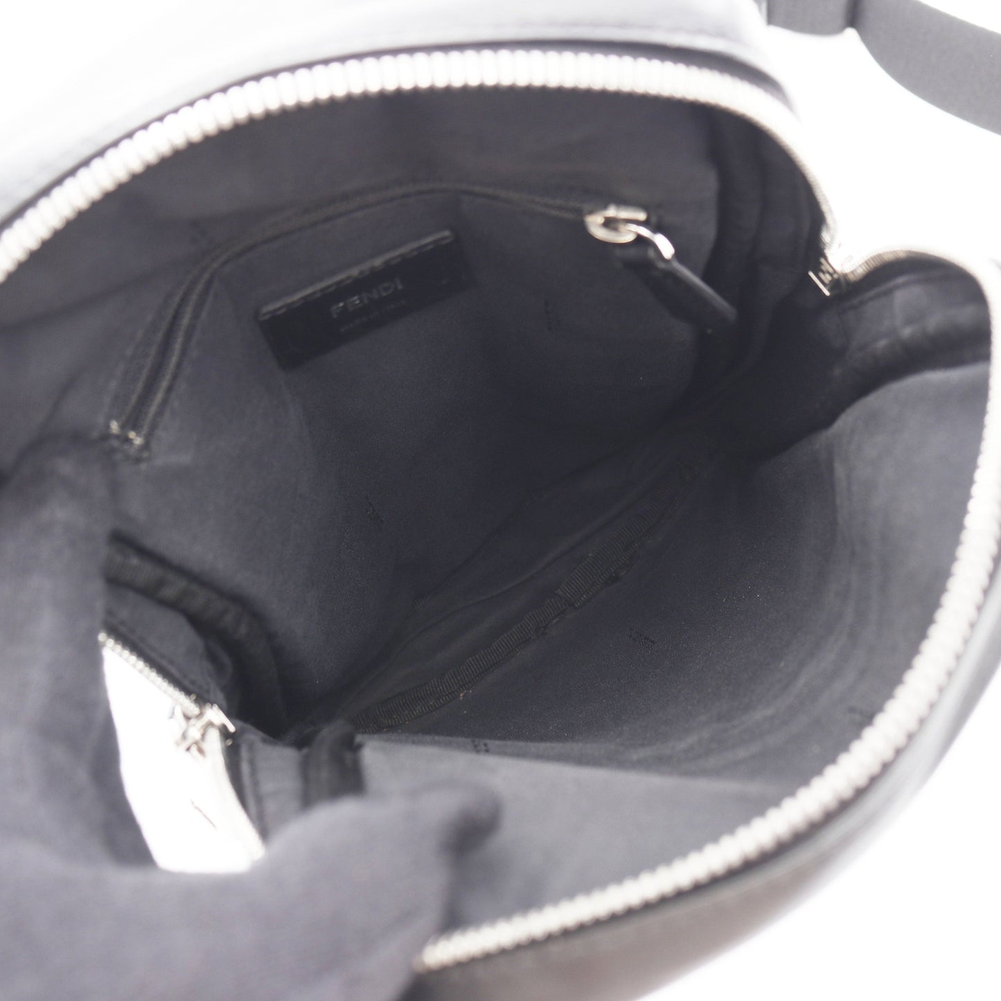 ズッカ ボディバッグ PVC レザー ブラック ブラウン レッド フェンディ バッグ FENDI