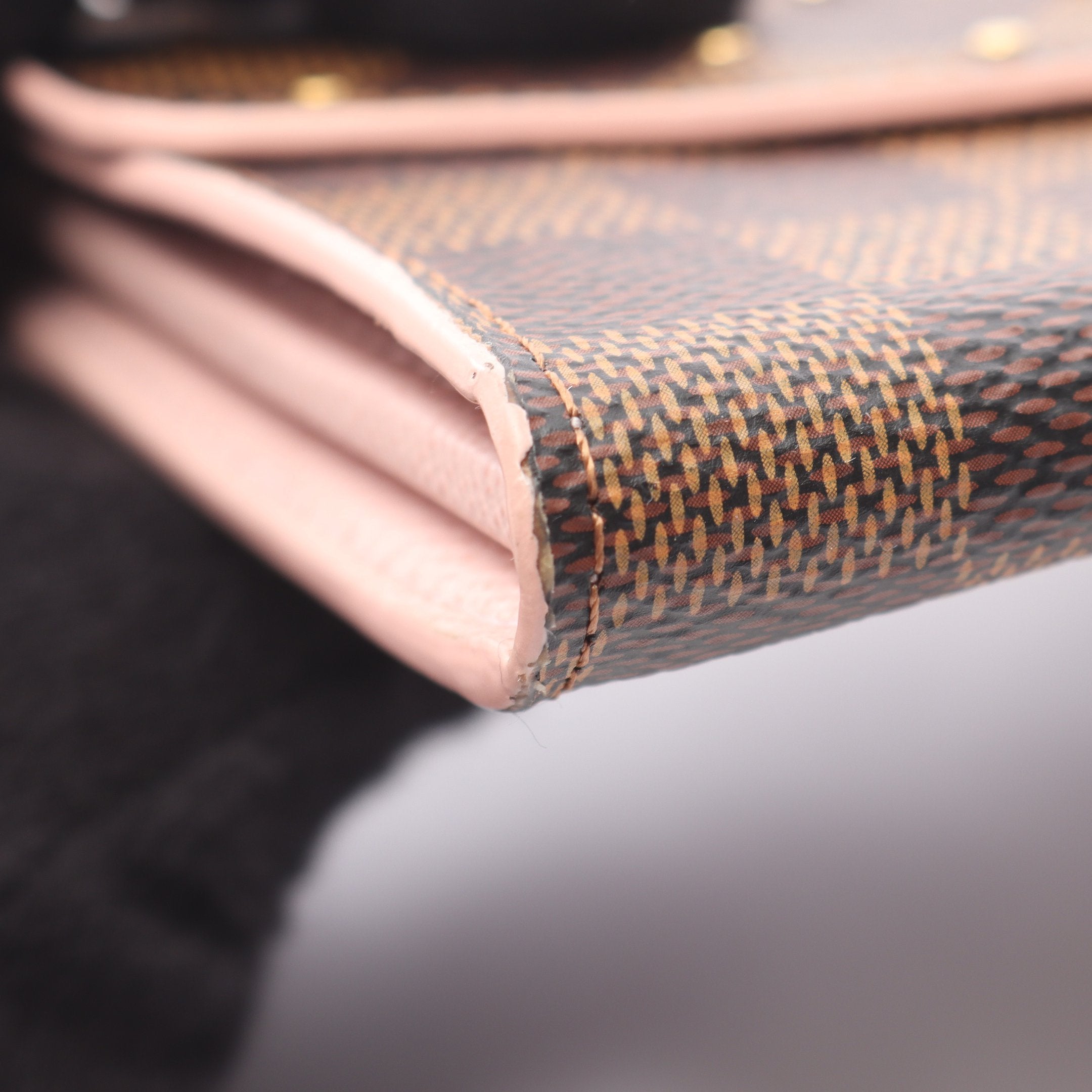 ポルトフォイユ サラ ダミエエベヌ スタッズ ローズバレリーヌ 二