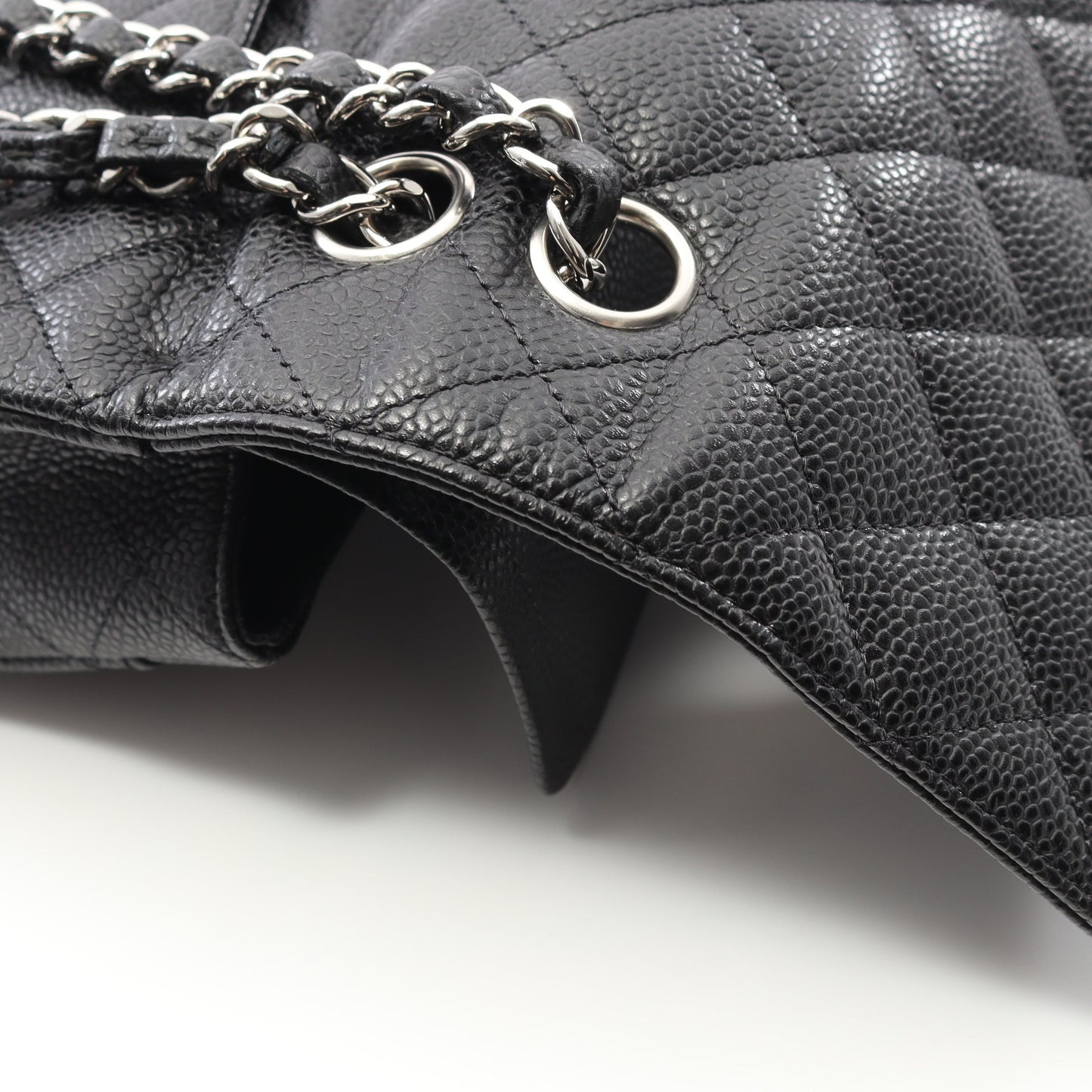 マトラッセ Wフラップ Wチェーンショルダーバッグ キャビアスキン ブラック シルバー金具 シャネル バッグ CHANEL