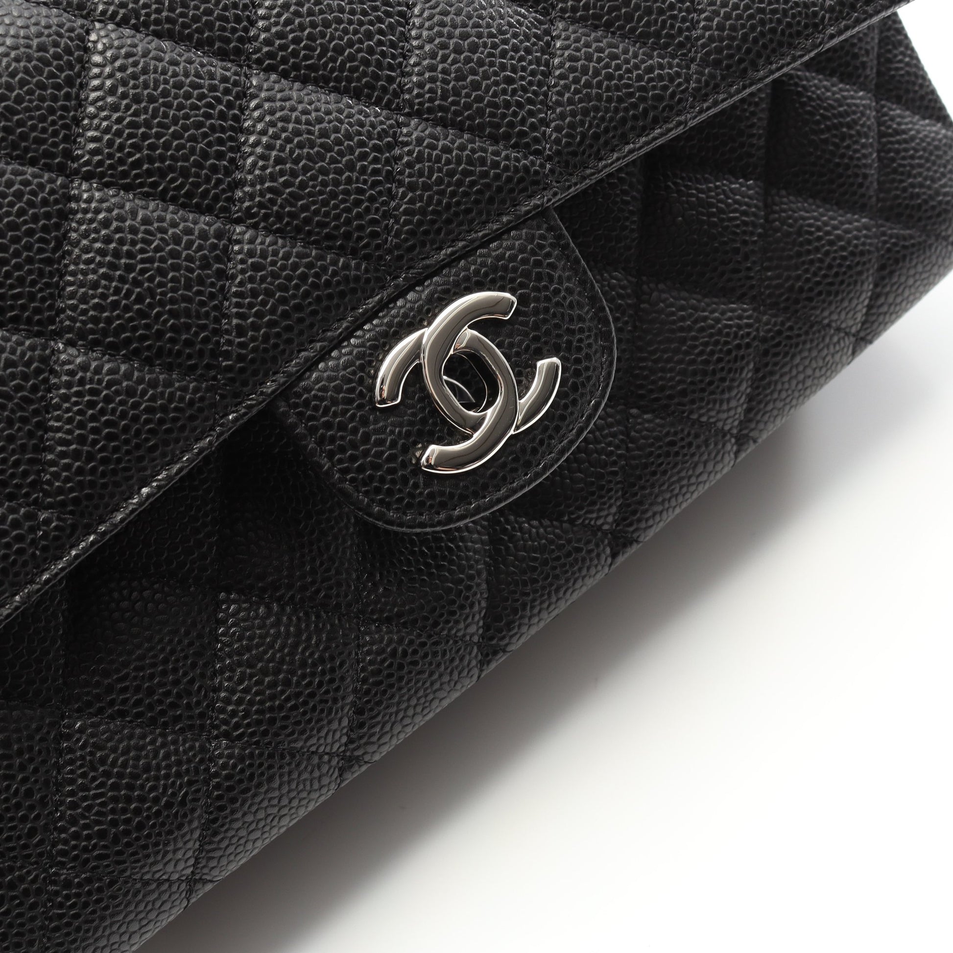 マトラッセ Wフラップ Wチェーンショルダーバッグ キャビアスキン ブラック シルバー金具 シャネル バッグ CHANEL