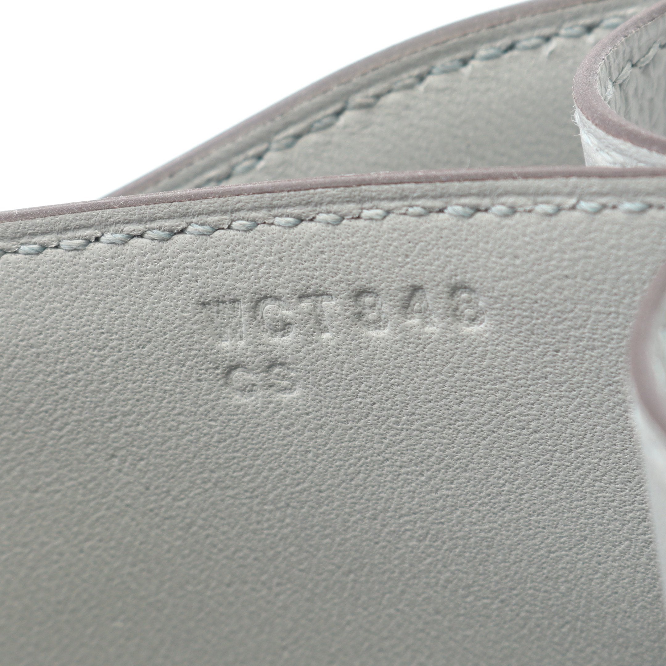 エルメス HERMES コンスタンス3 ミニ ブルータイ ショルダーバッグ バッグ レザー シェーブル シェーブル W刻印（2024年製造） レディース ブルー系 【中古】 コンスタンス3 ミニ ブルータイ ショルダーバッグ シェーブル ブルー