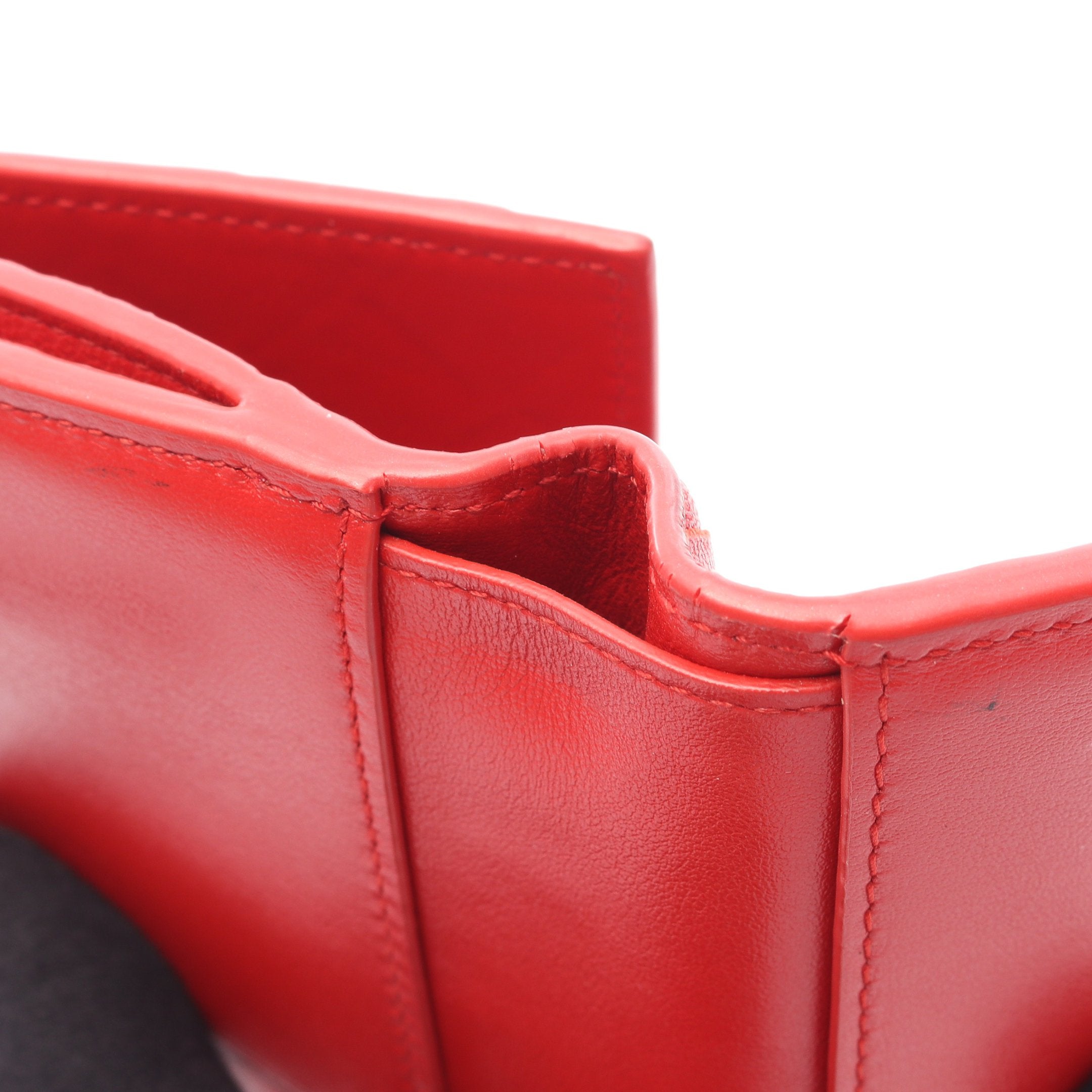 イントレチャート 二つ折り財布 レザー レッド ボッテガヴェネタ – RECLO