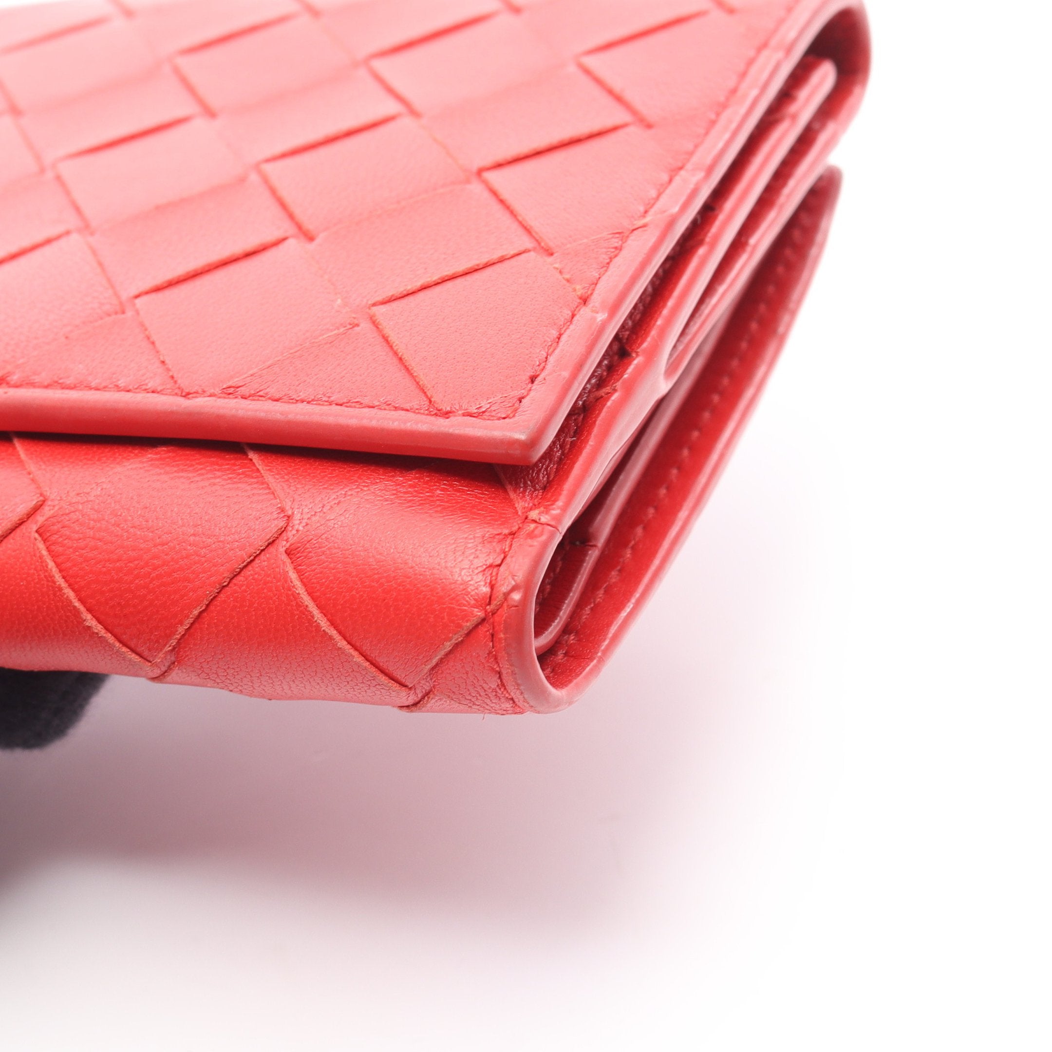 イントレチャート 二つ折り財布 レザー レッド ボッテガヴェネタ – RECLO