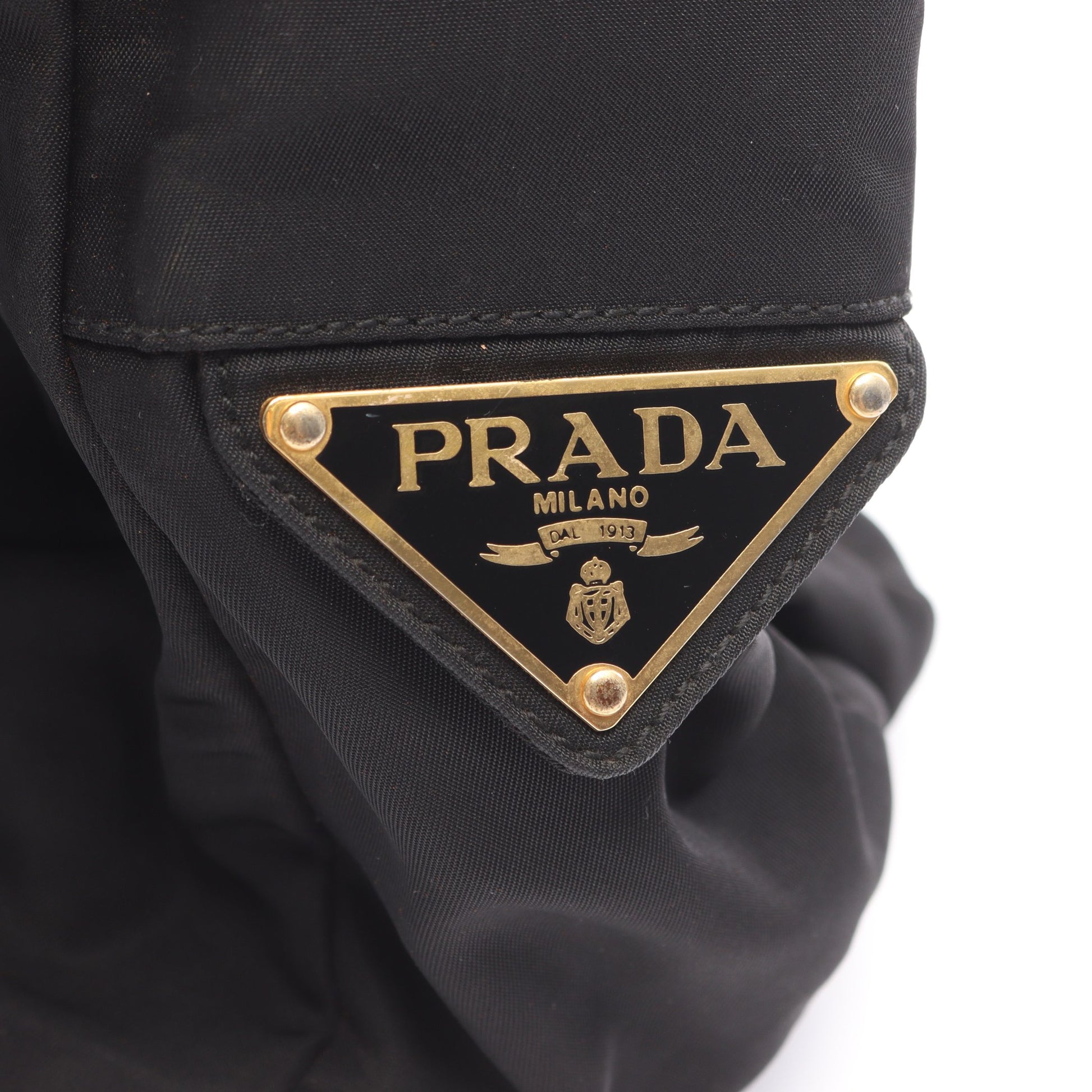 Re-Nylon ショルダーバッグ ナイロン ブラック 三角プレート プラダ バッグ PRADA