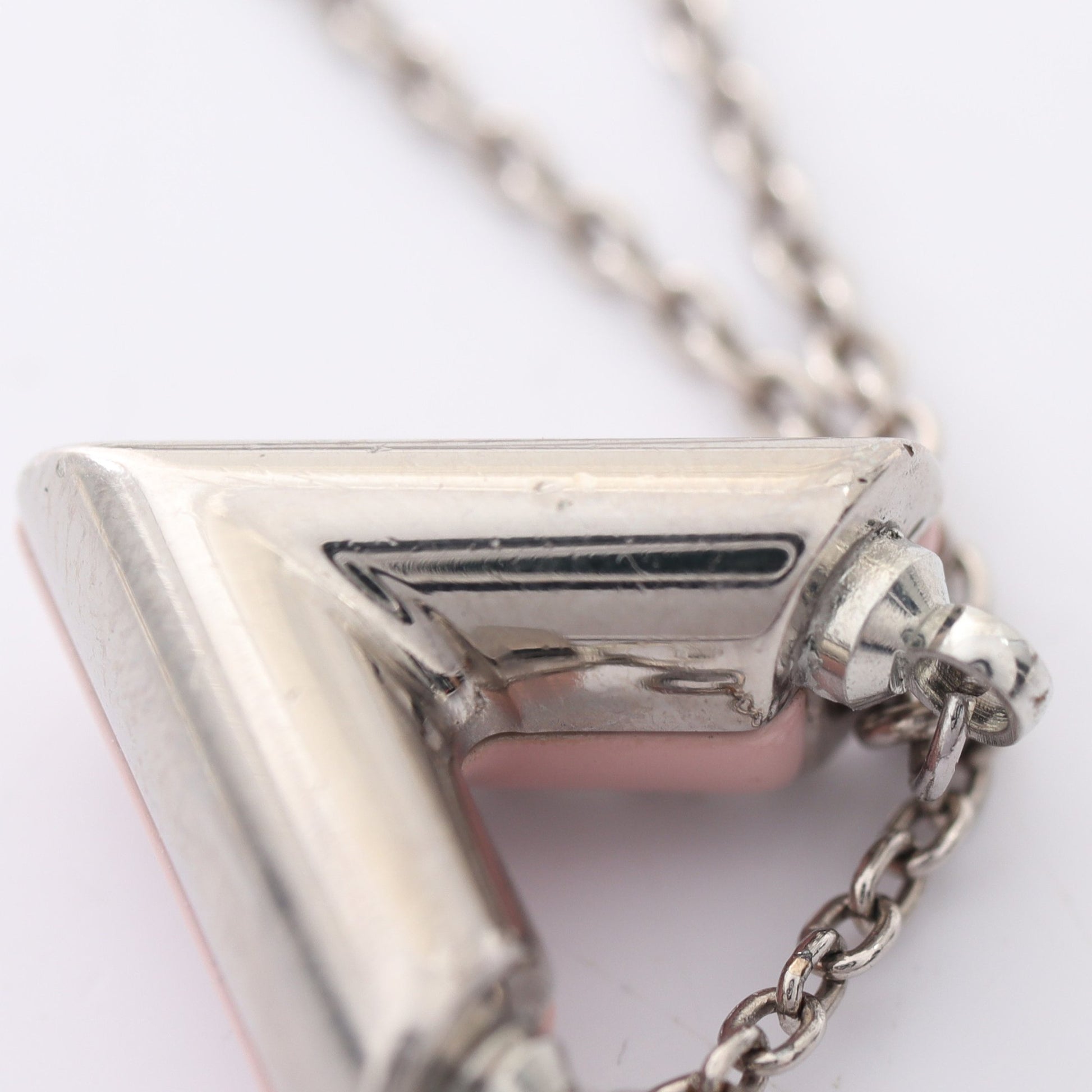 エッセンシャルV ネックレス シルバー ライトピンク ルイヴィトン アクセサリー LOUIS VUITTON