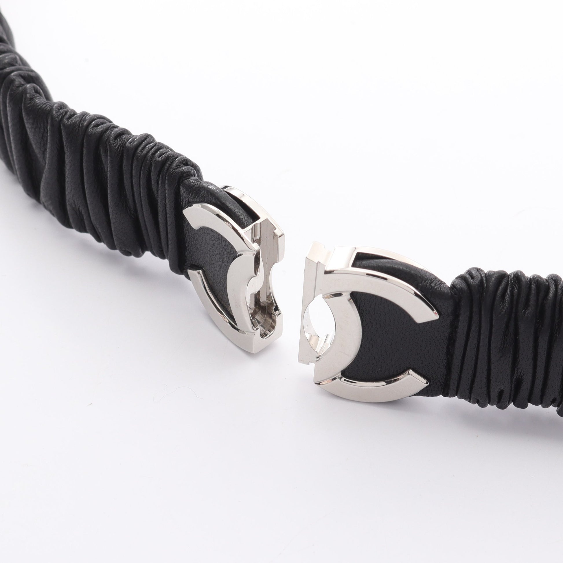 ココマーク ベルト レザー ブラック シルバー金具 チェーンストラップ付き A22C シャネル 財布・小物 CHANEL