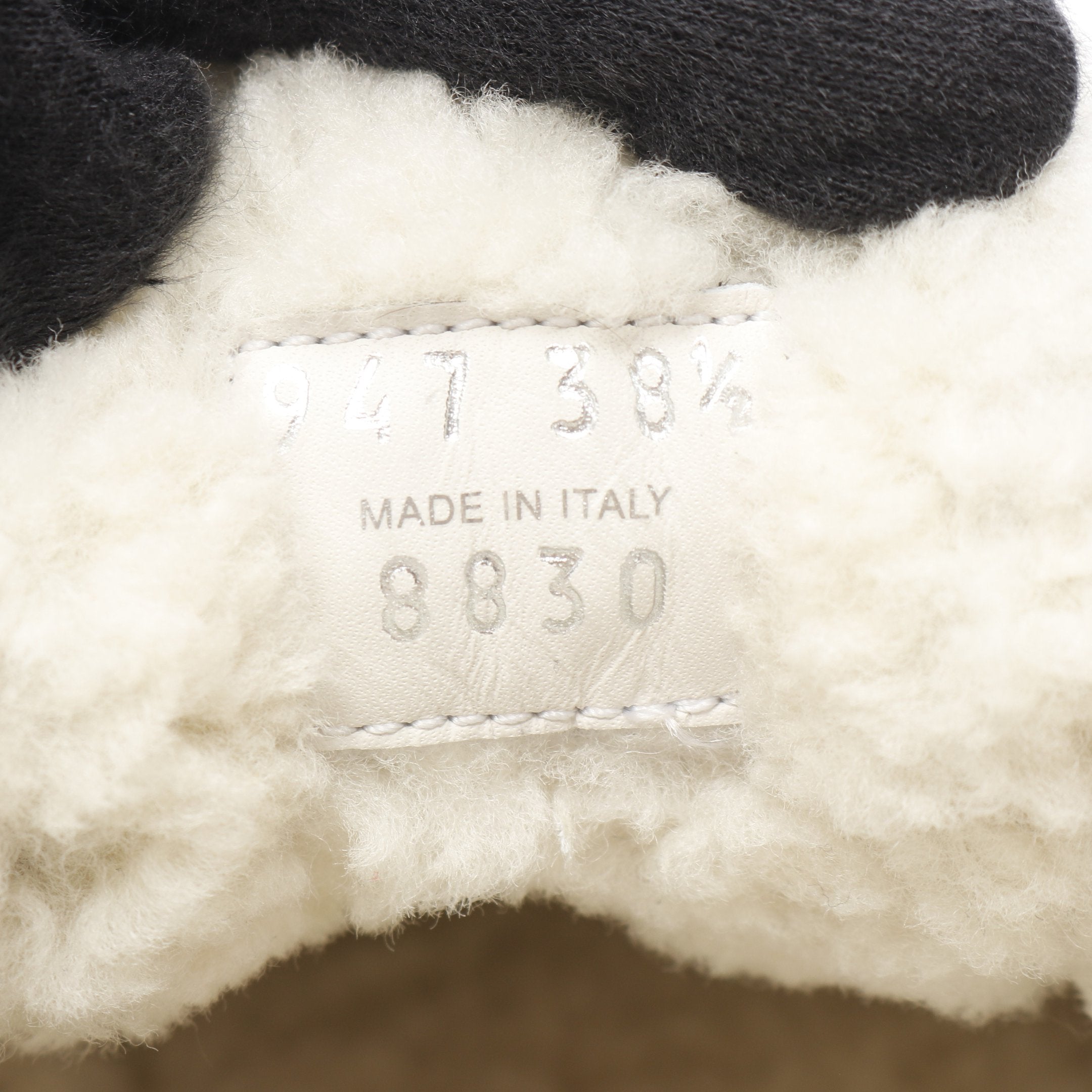 プラダ　レザー×シアリング　トライアングルロゴプレート　ボア　スニーカー　36 プラダレザー×シアリングトライアングルロゴプレートボアスニーカー36